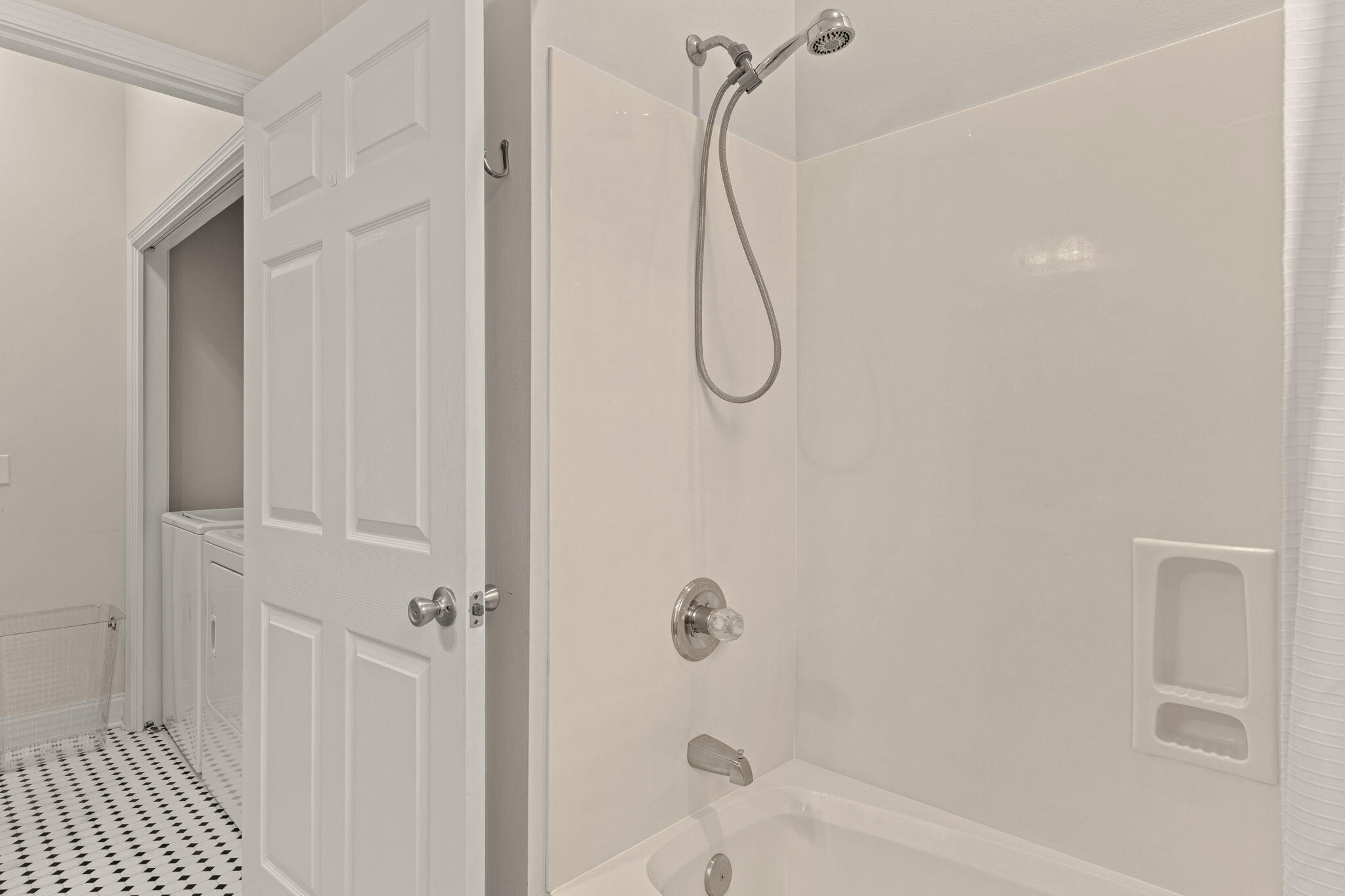 SOVEREIGN ISLE S/D - Residential