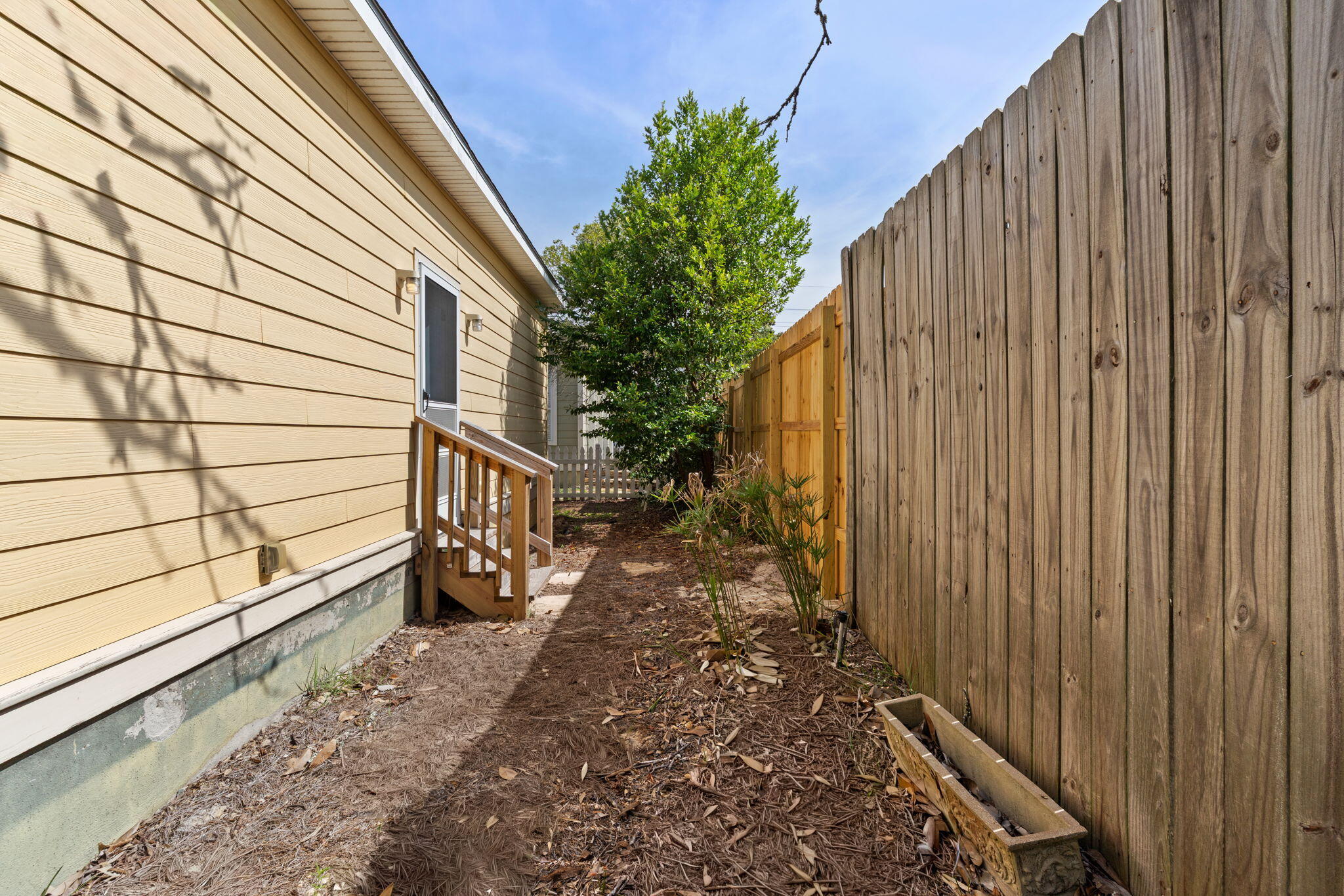 SOVEREIGN ISLE S/D - Residential
