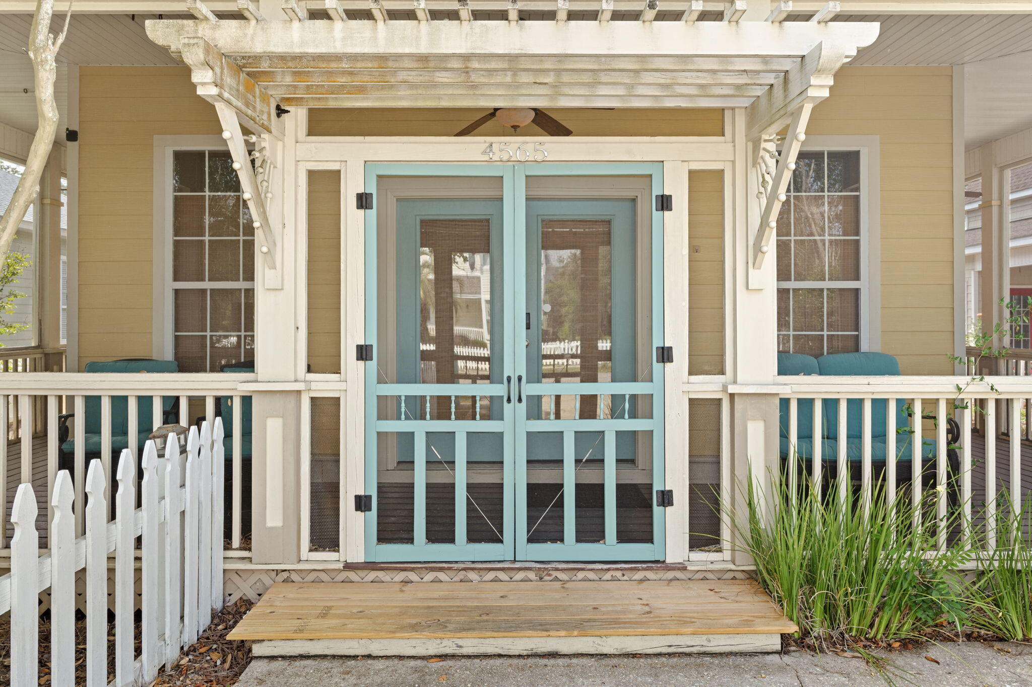 SOVEREIGN ISLE S/D - Residential