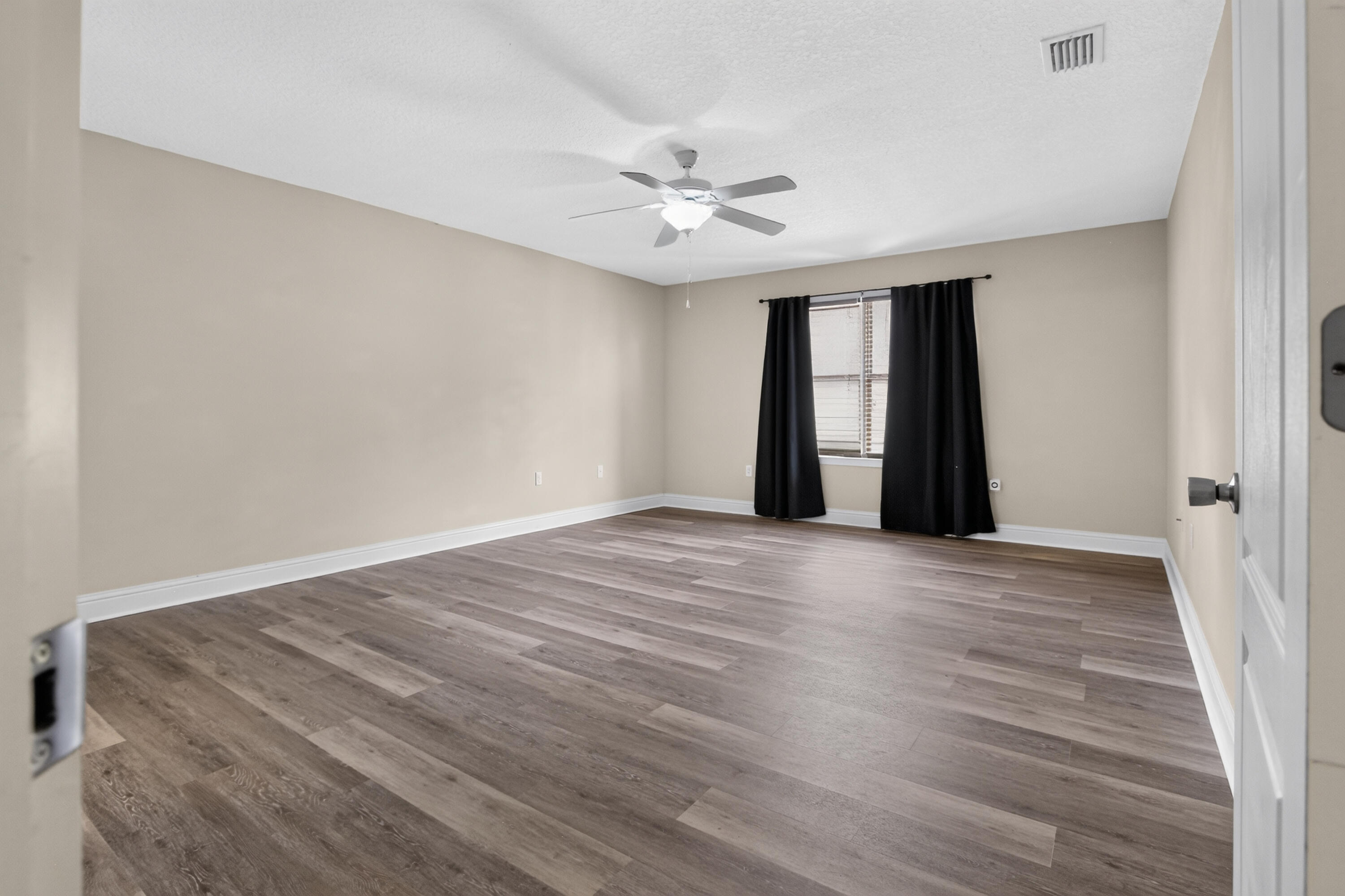 SILVER SPRINGS EST - Residential