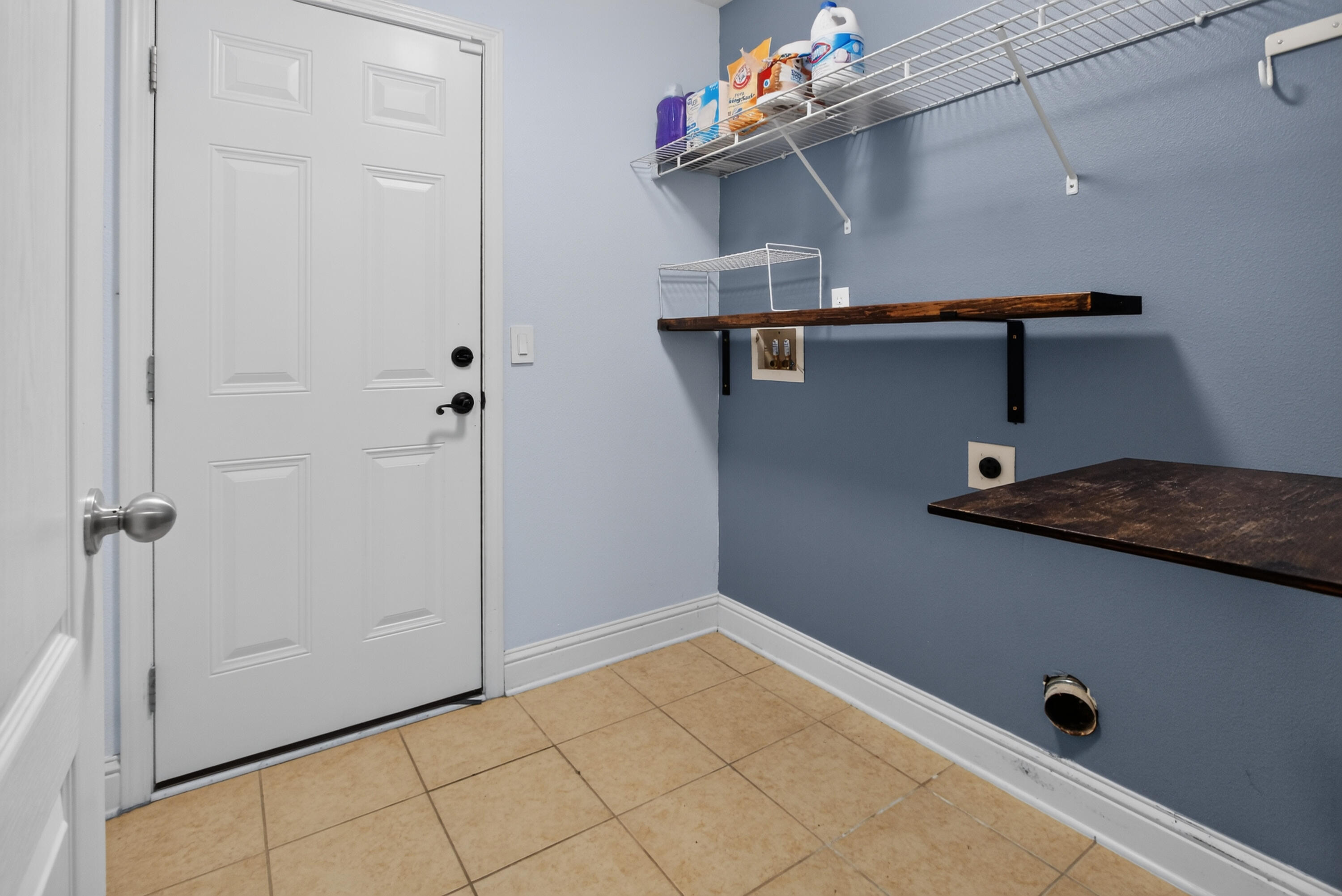 SILVER SPRINGS EST - Residential