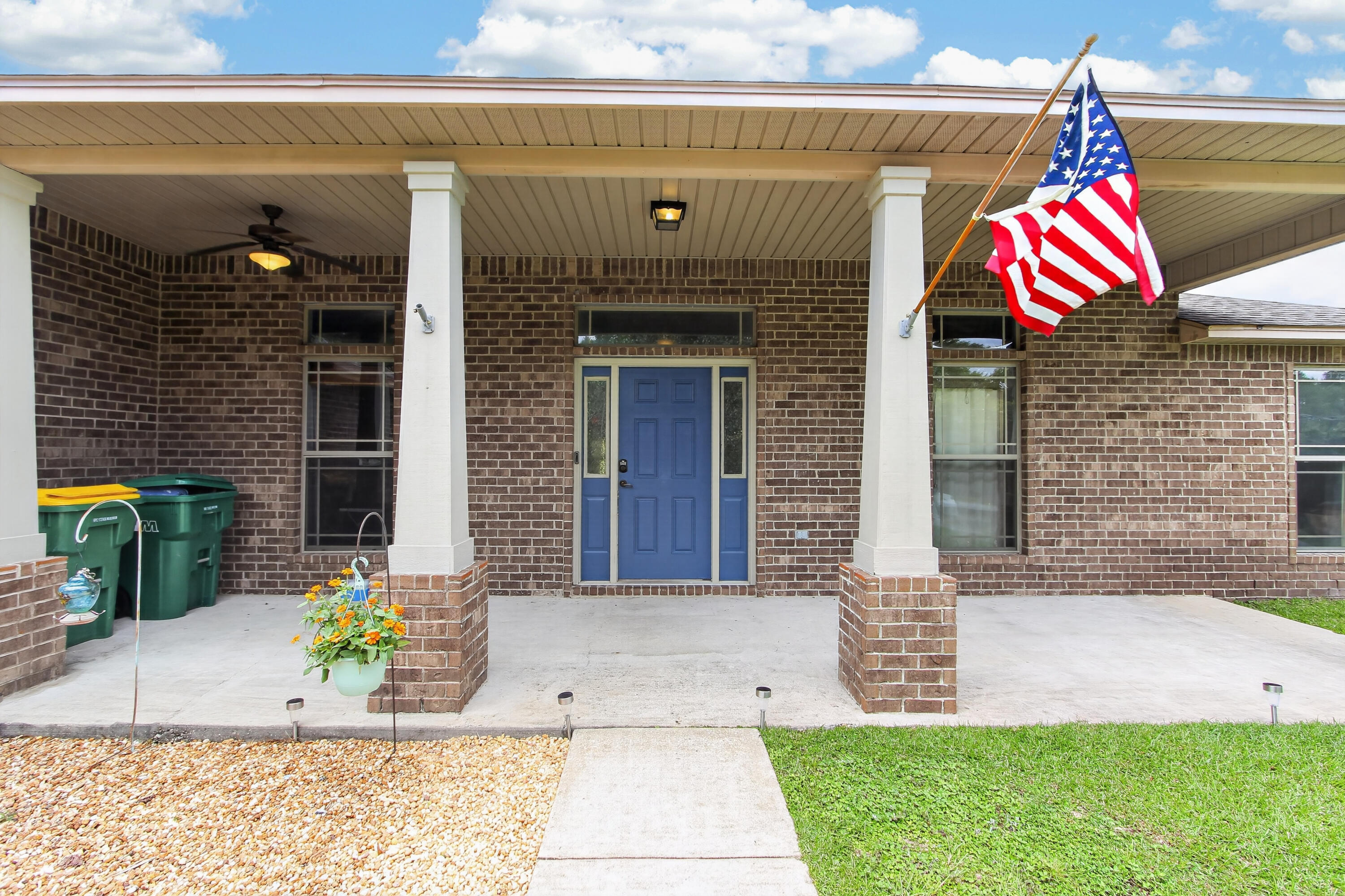 SILVER SPRINGS EST - Residential