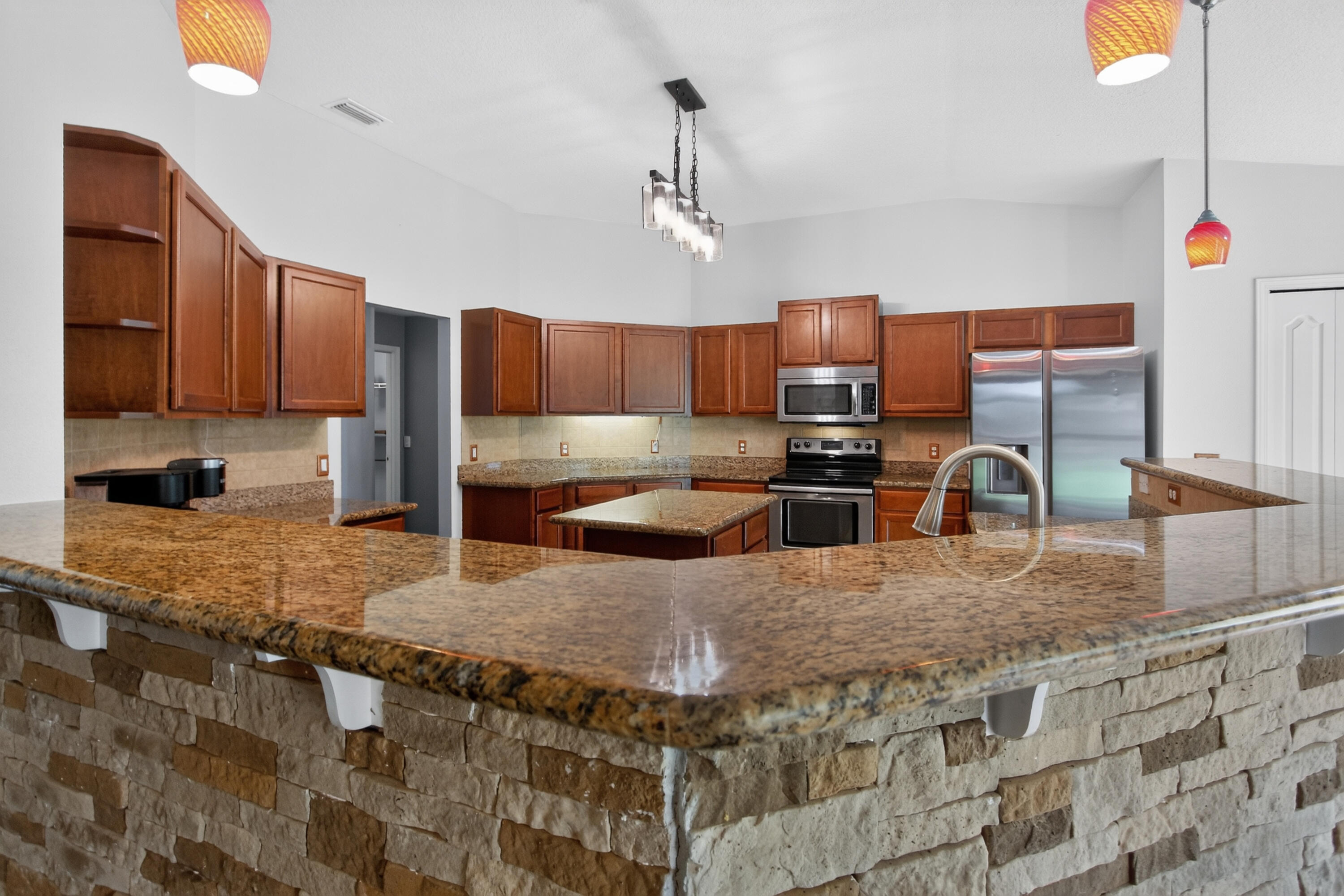 SILVER SPRINGS EST - Residential