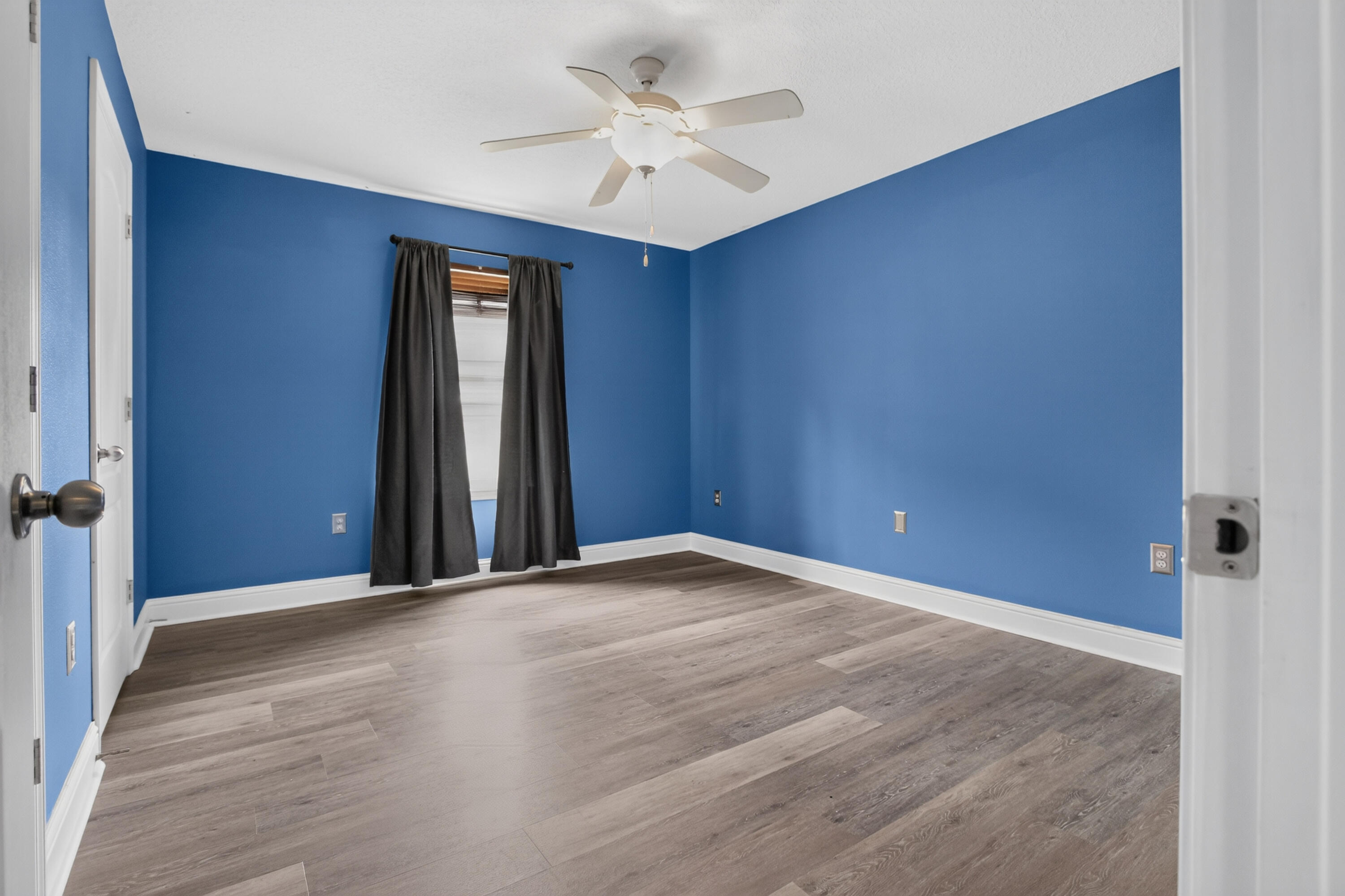SILVER SPRINGS EST - Residential