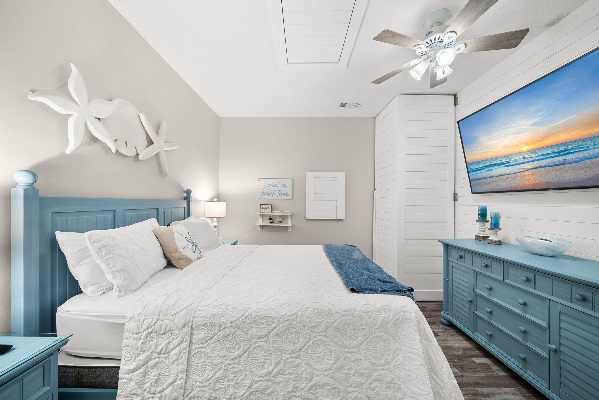 HOLIDAY BEACH UNIT 11 - Residential