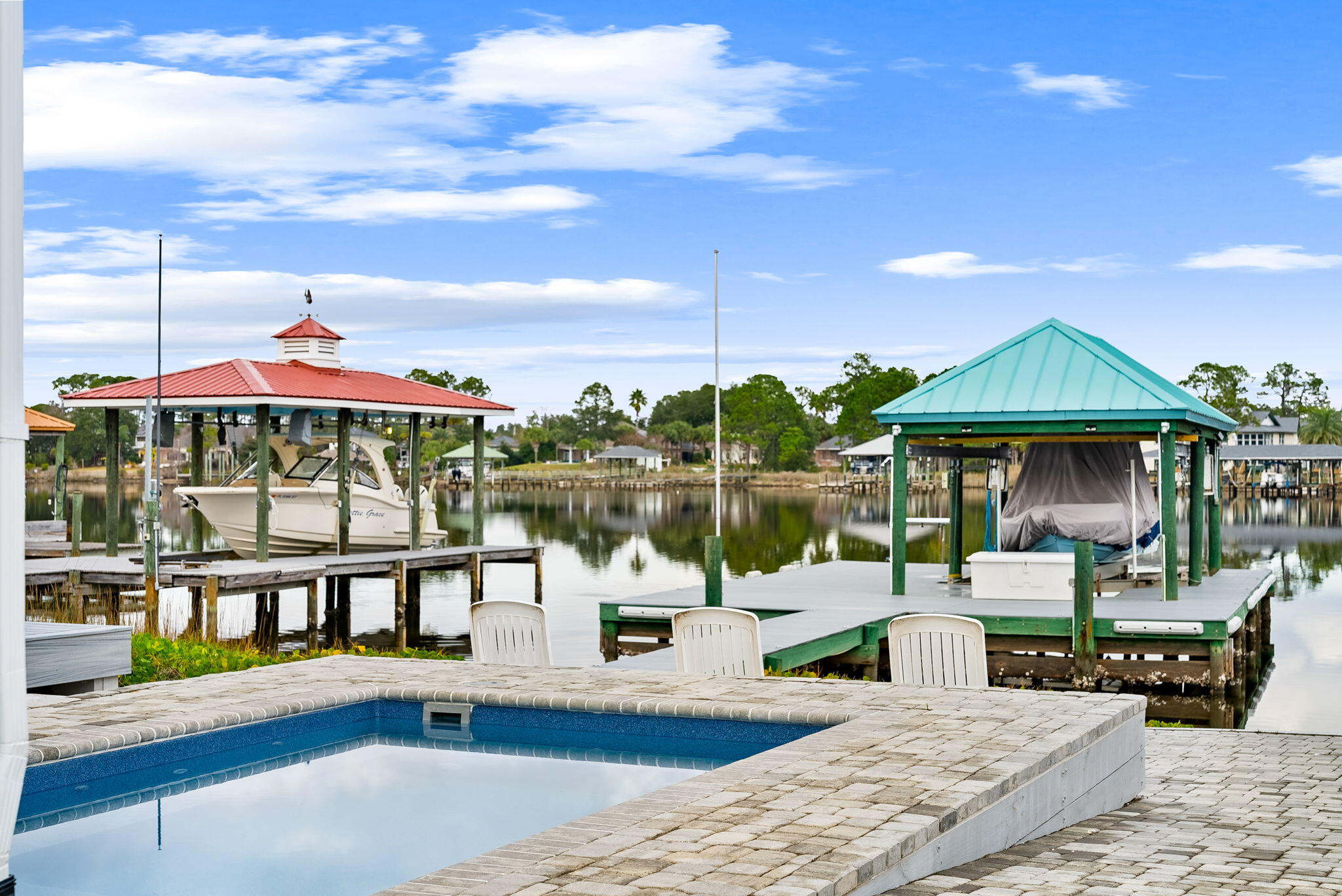 HOLIDAY BEACH UNIT 11 - Residential