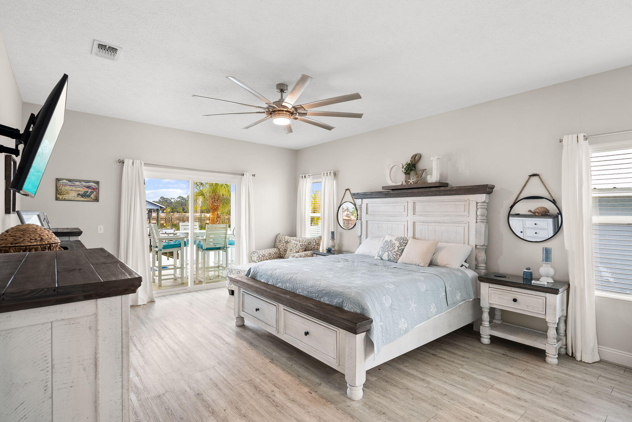 HOLIDAY BEACH UNIT 11 - Residential
