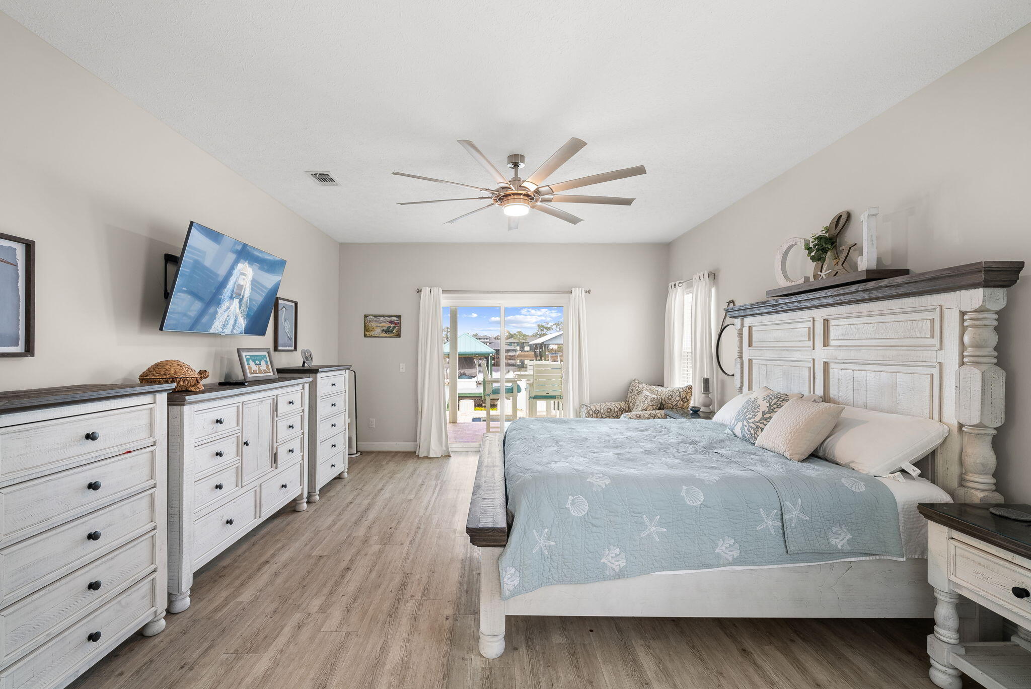 HOLIDAY BEACH UNIT 11 - Residential