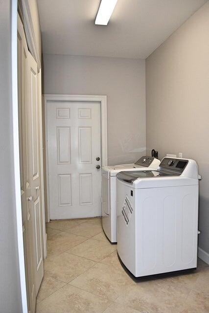 BRANDON OAKS 2ND ADD - Residential Lease