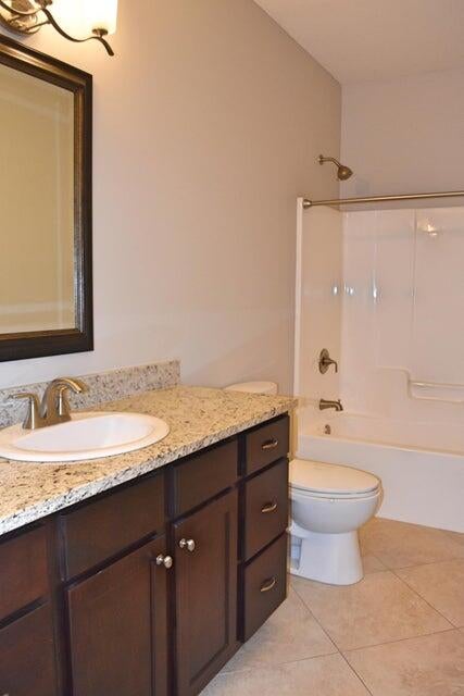 BRANDON OAKS 2ND ADD - Residential Lease