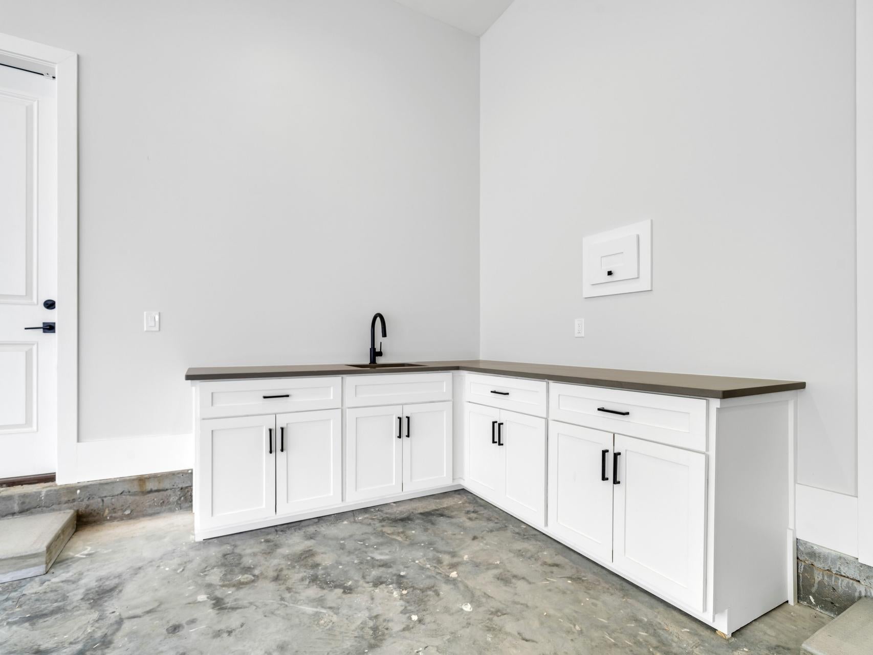 KELLY PLANTATION S/D - Residential Lease