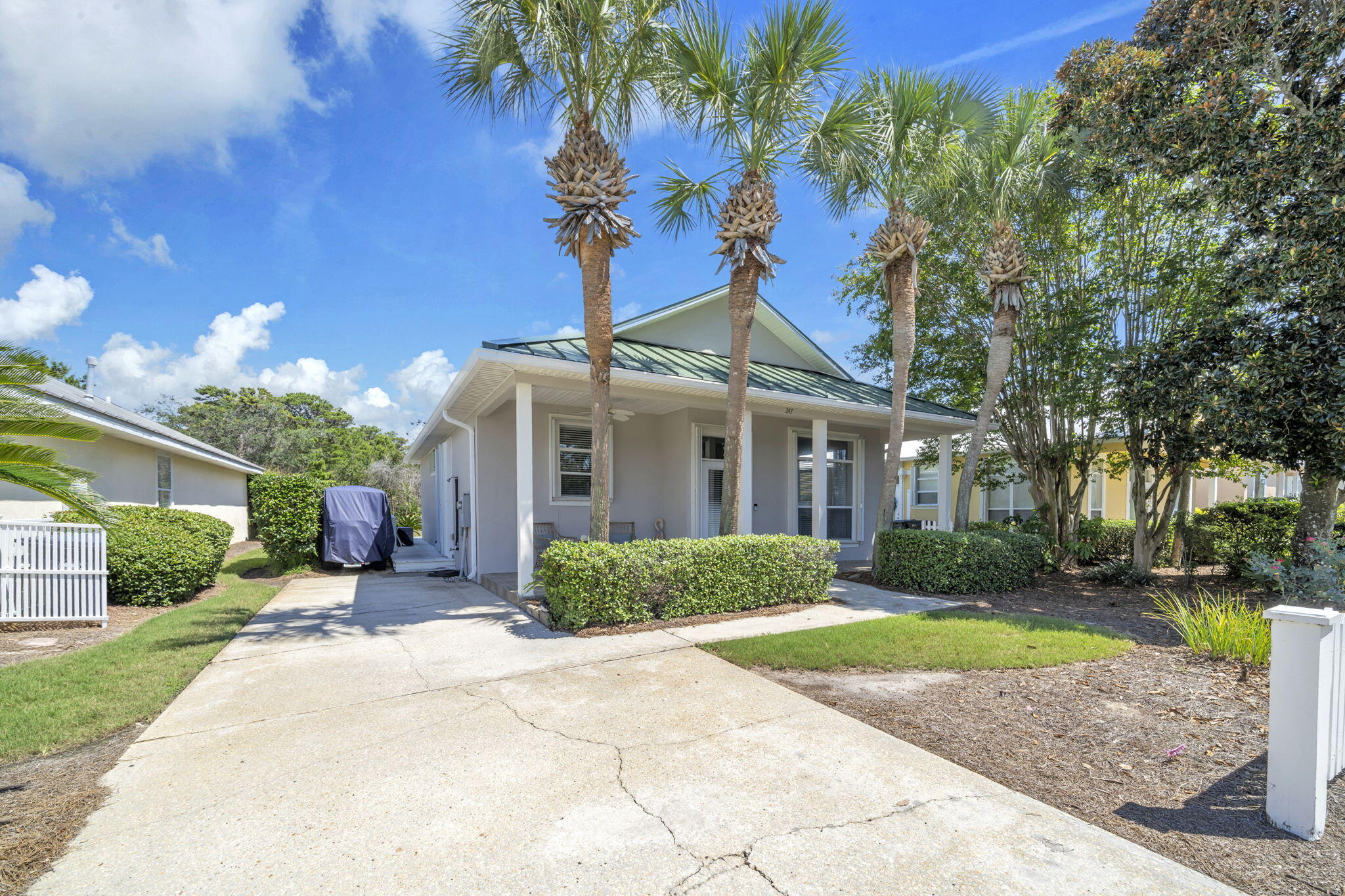 MARAVILLA COTTAGES - Residential