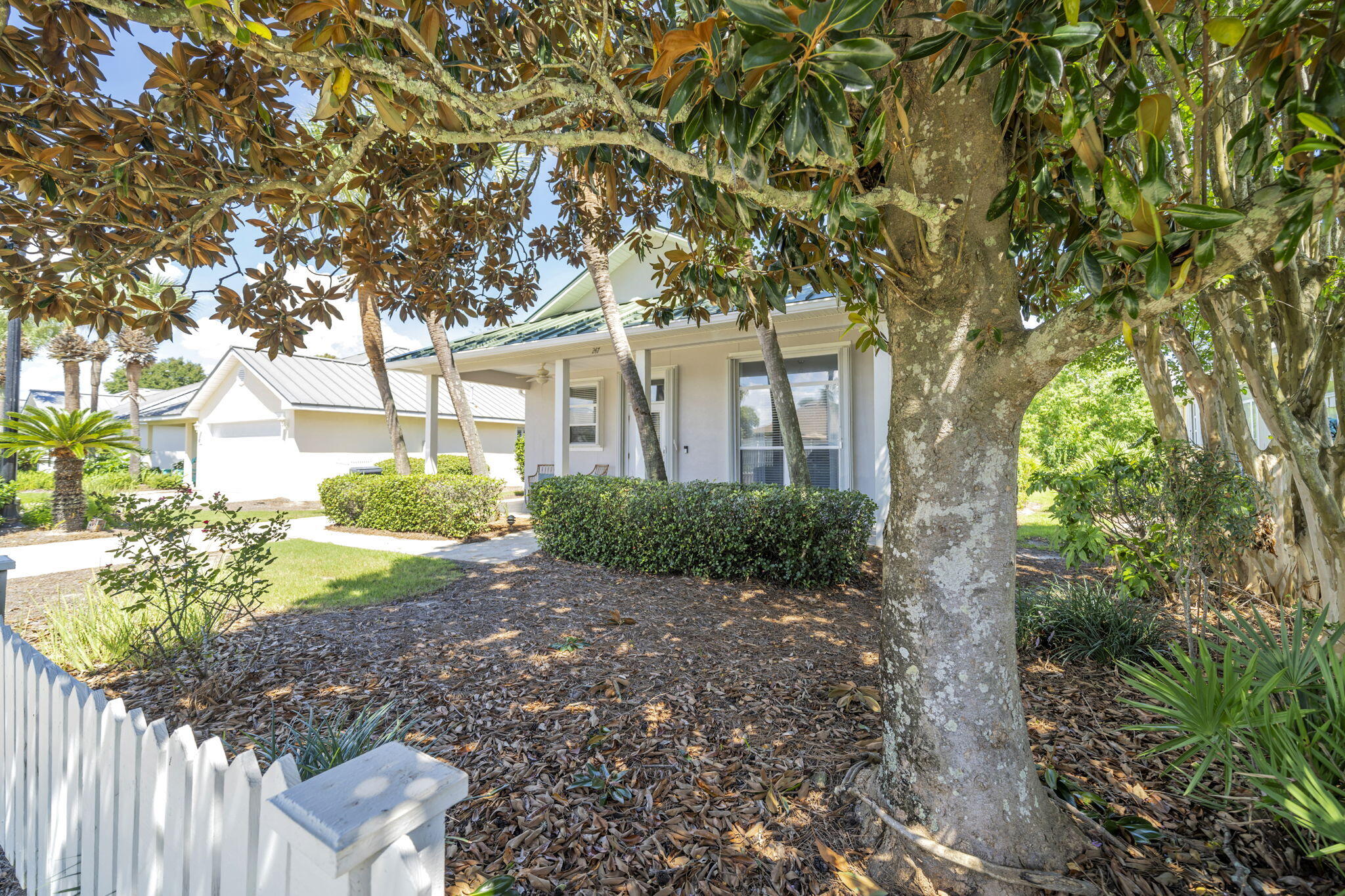 MARAVILLA COTTAGES - Residential