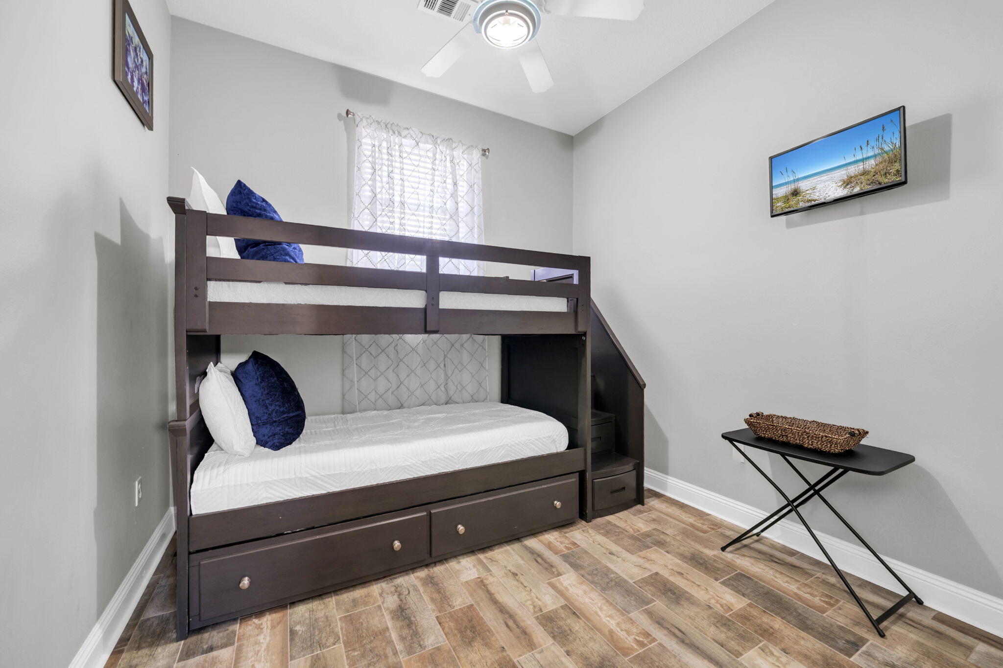 MARAVILLA COTTAGES - Residential