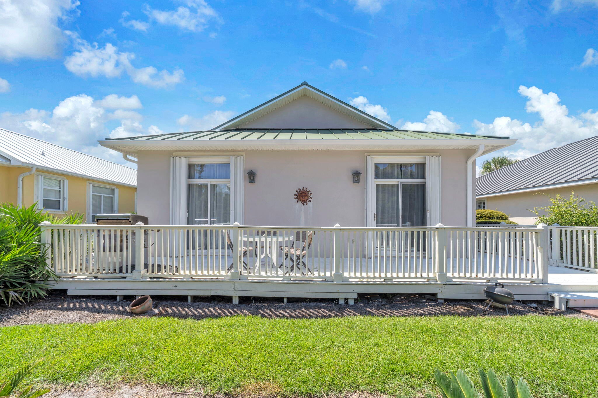 MARAVILLA COTTAGES - Residential