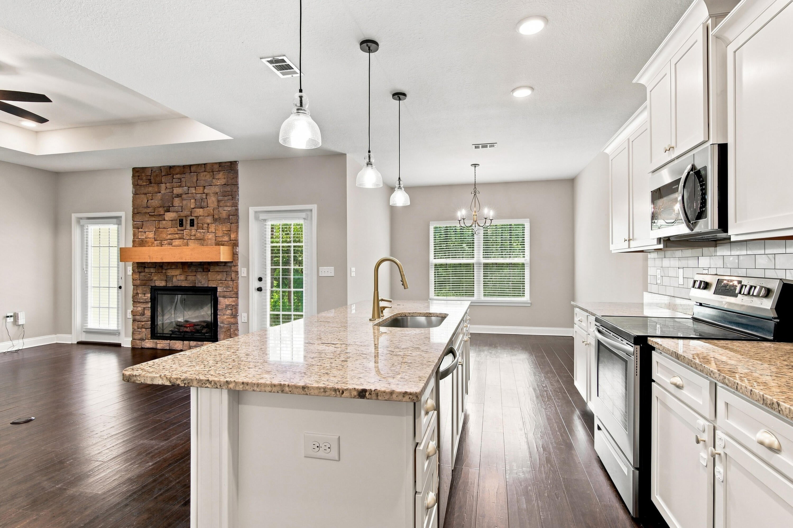 TIMBERLAND RIDGE - Residential