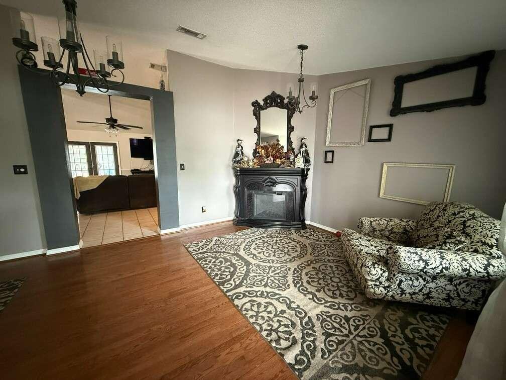 ASHWOOD - Residential