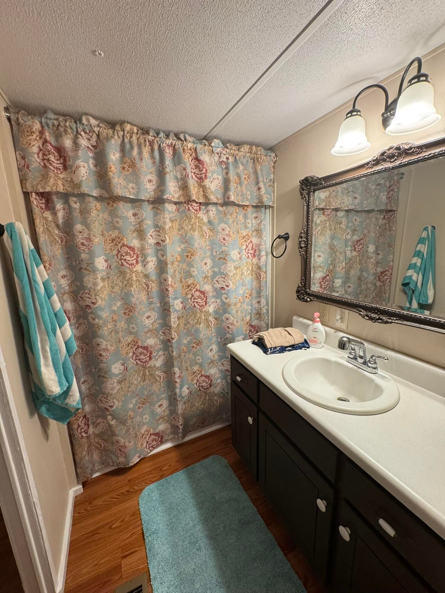 LAKE JUNIPER UNREC - Residential Lease
