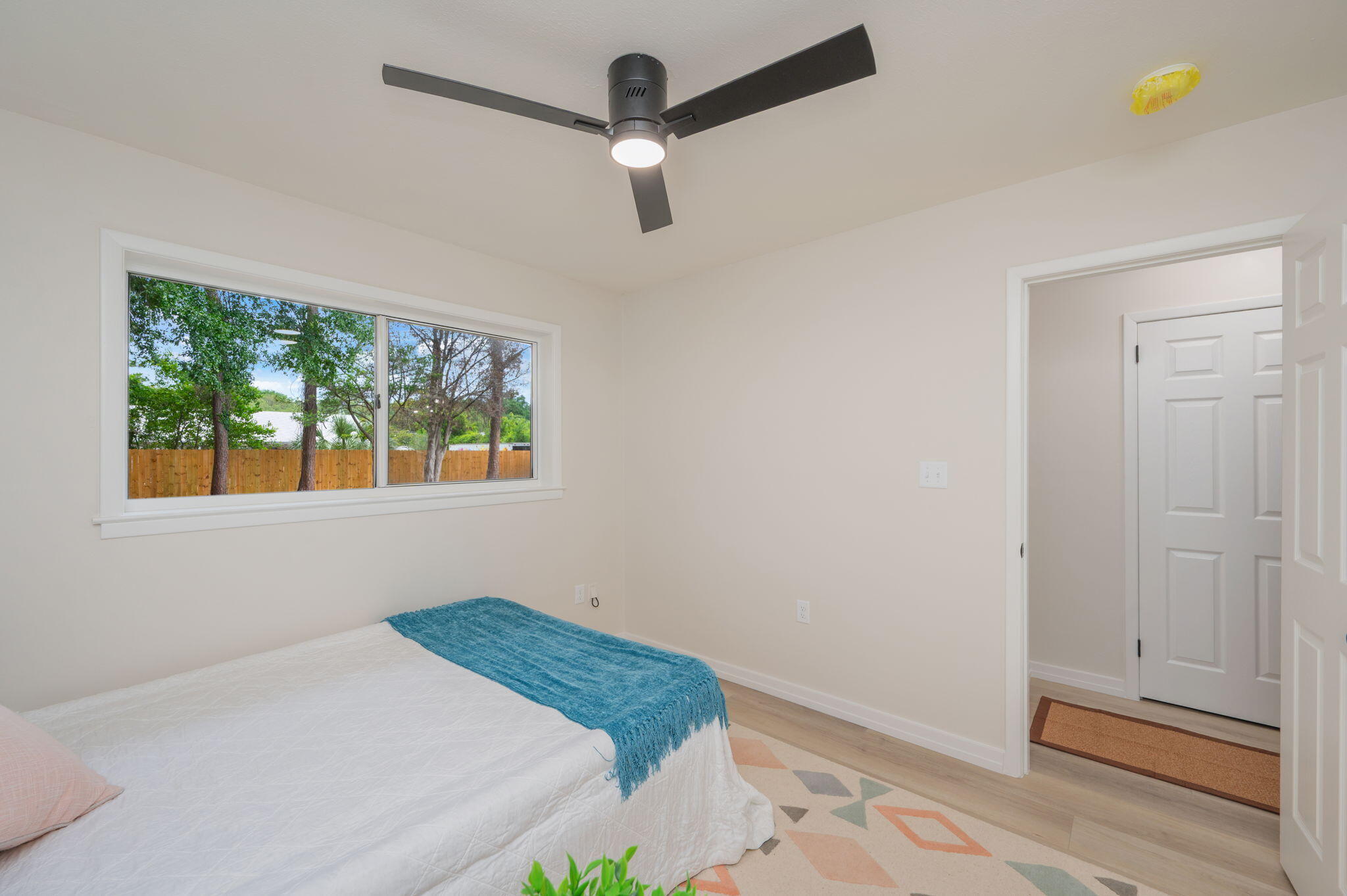 COLONIAL ESTATES - Residential