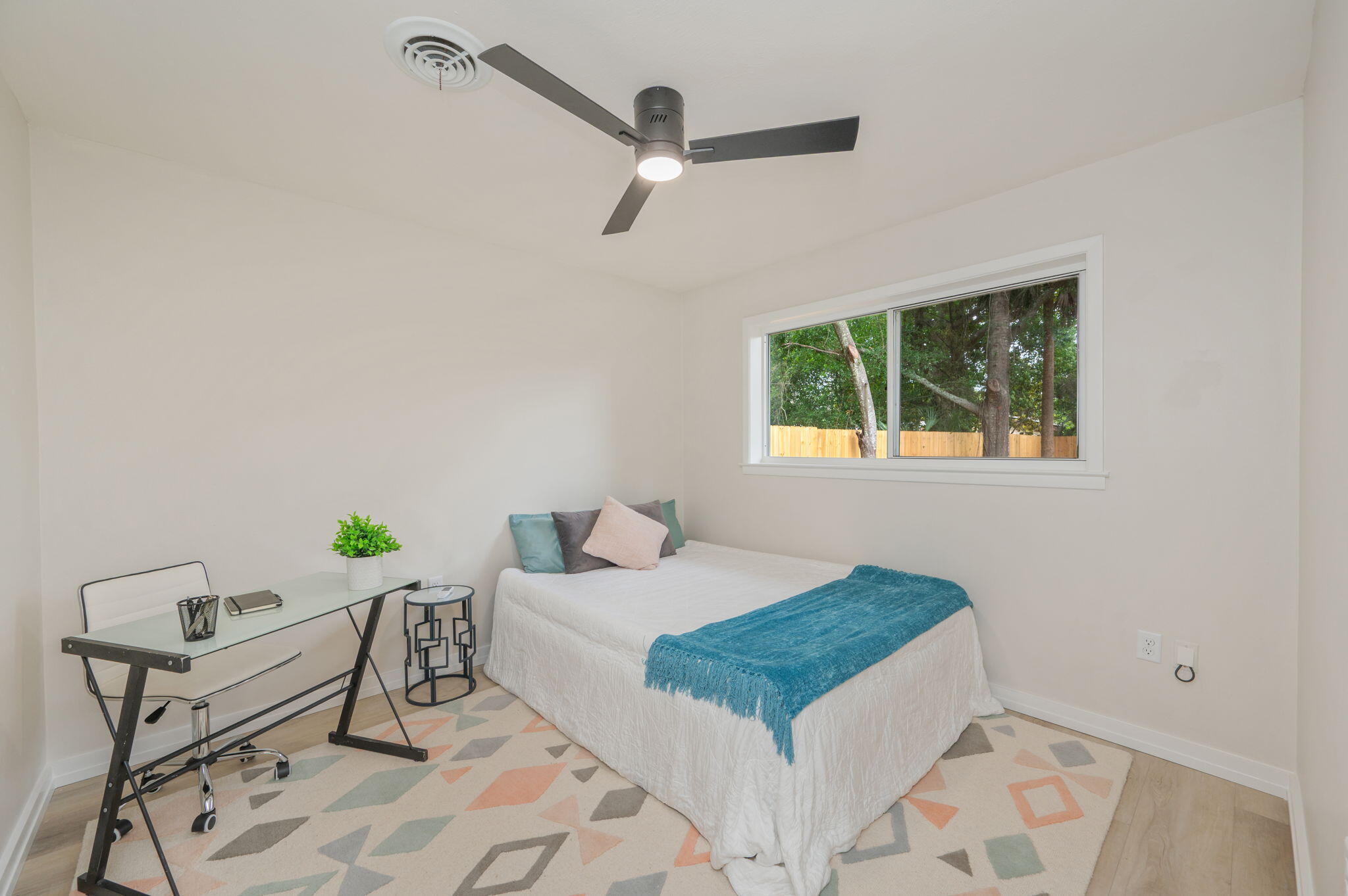 COLONIAL ESTATES - Residential