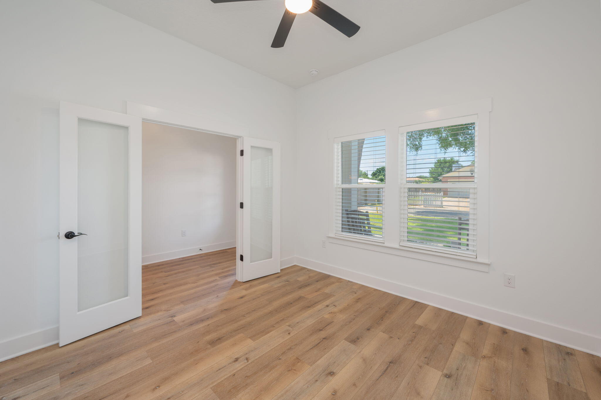 SUNSET STRIP - Residential