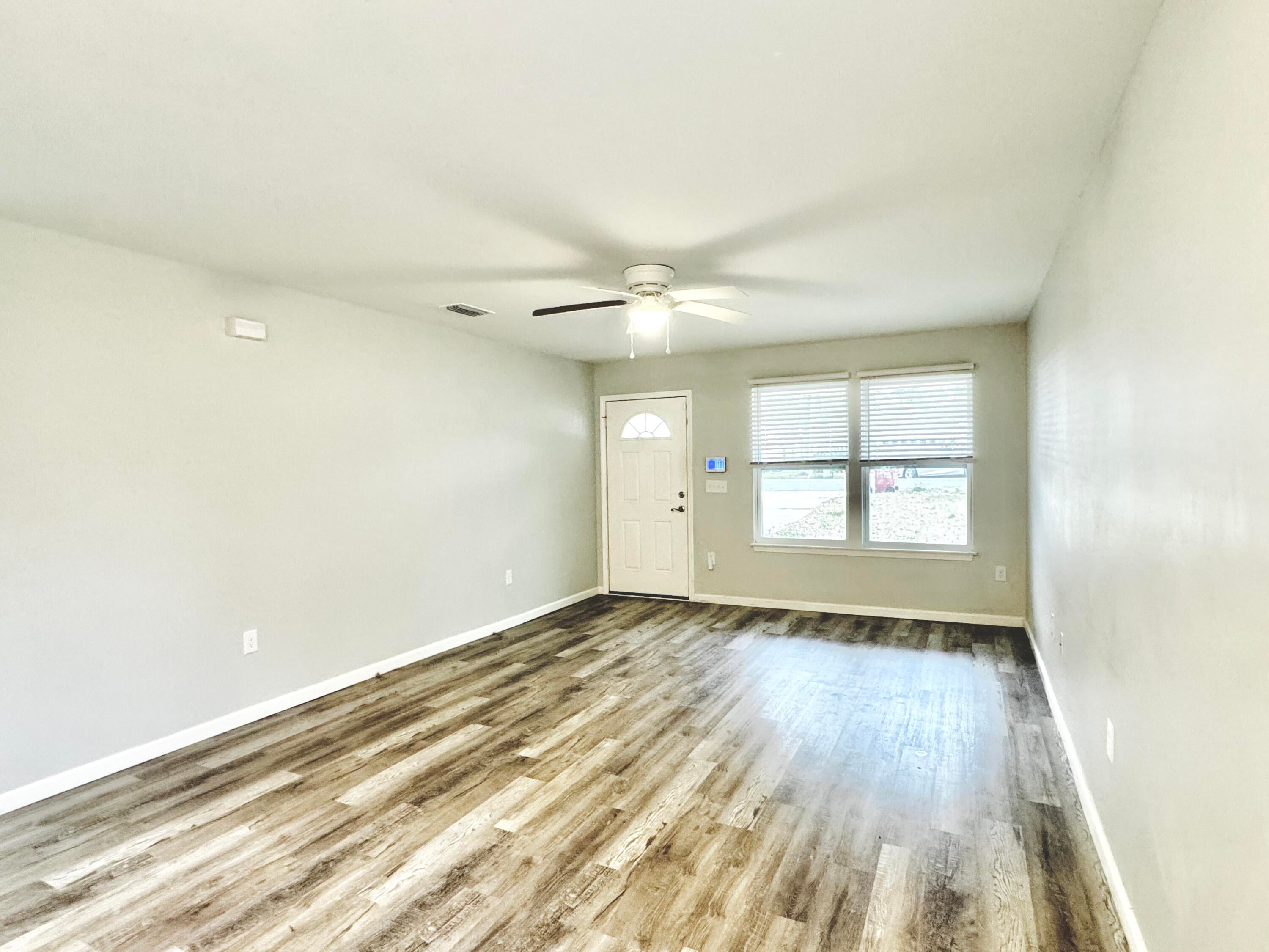 METES & BOUNDS - Residential Lease