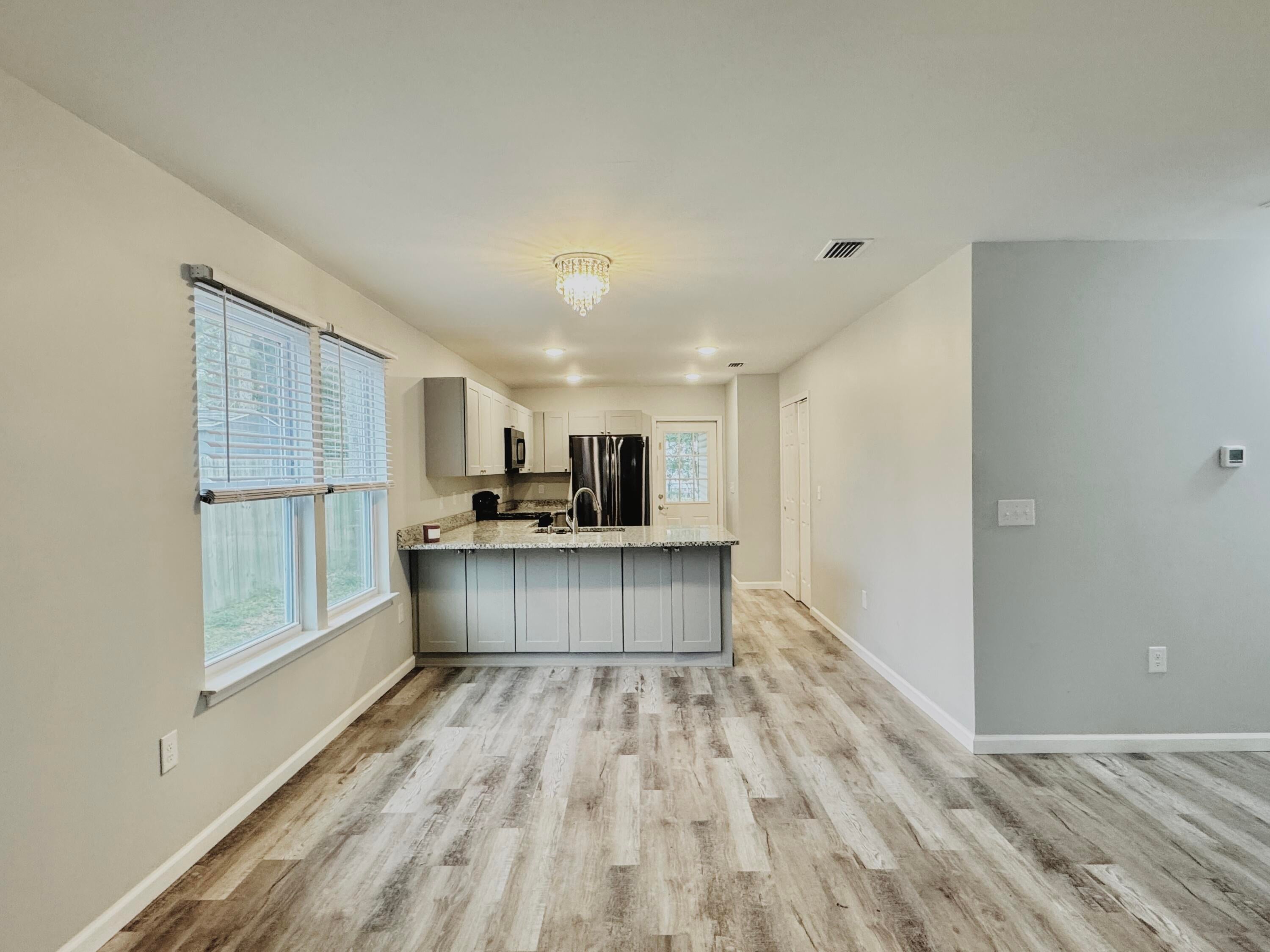 METES & BOUNDS - Residential Lease
