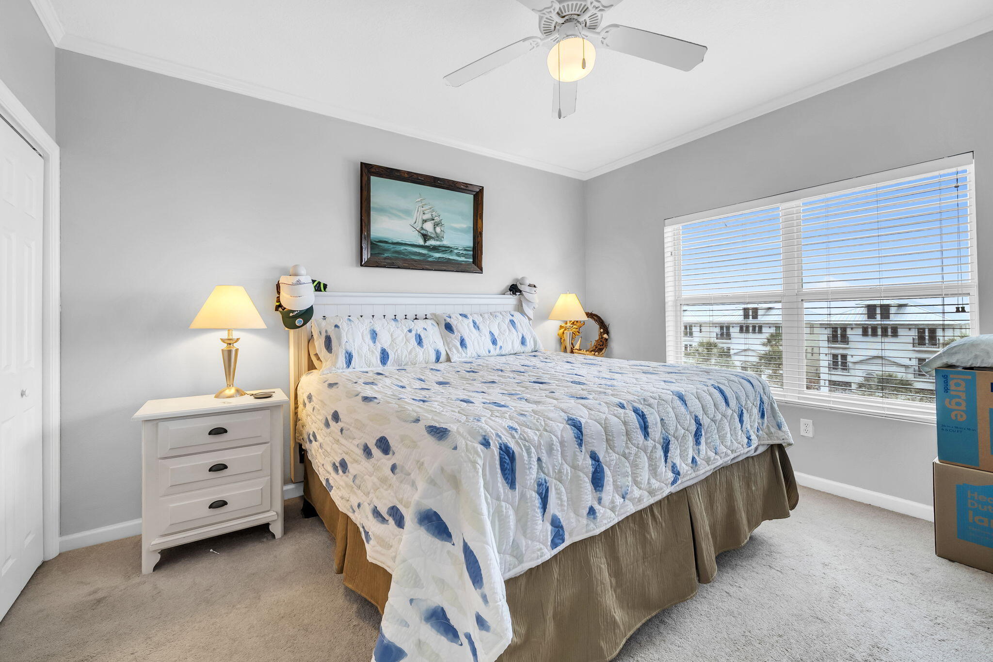 EMERALD WATERS - Residential
