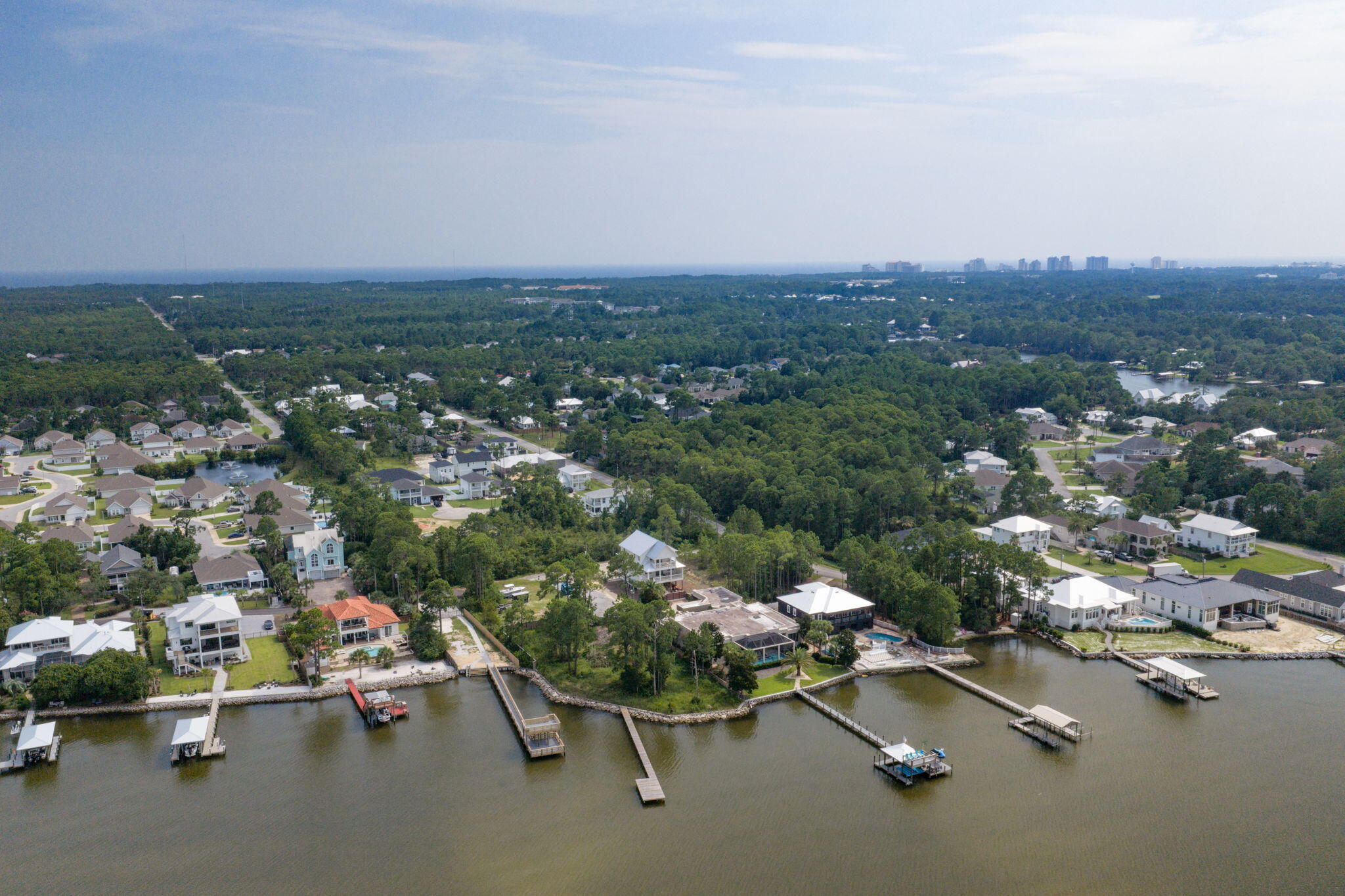 SHELTER COVE ESTATES - Land