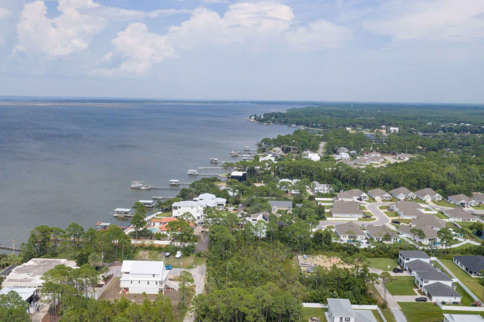 SHELTER COVE ESTATES - Land