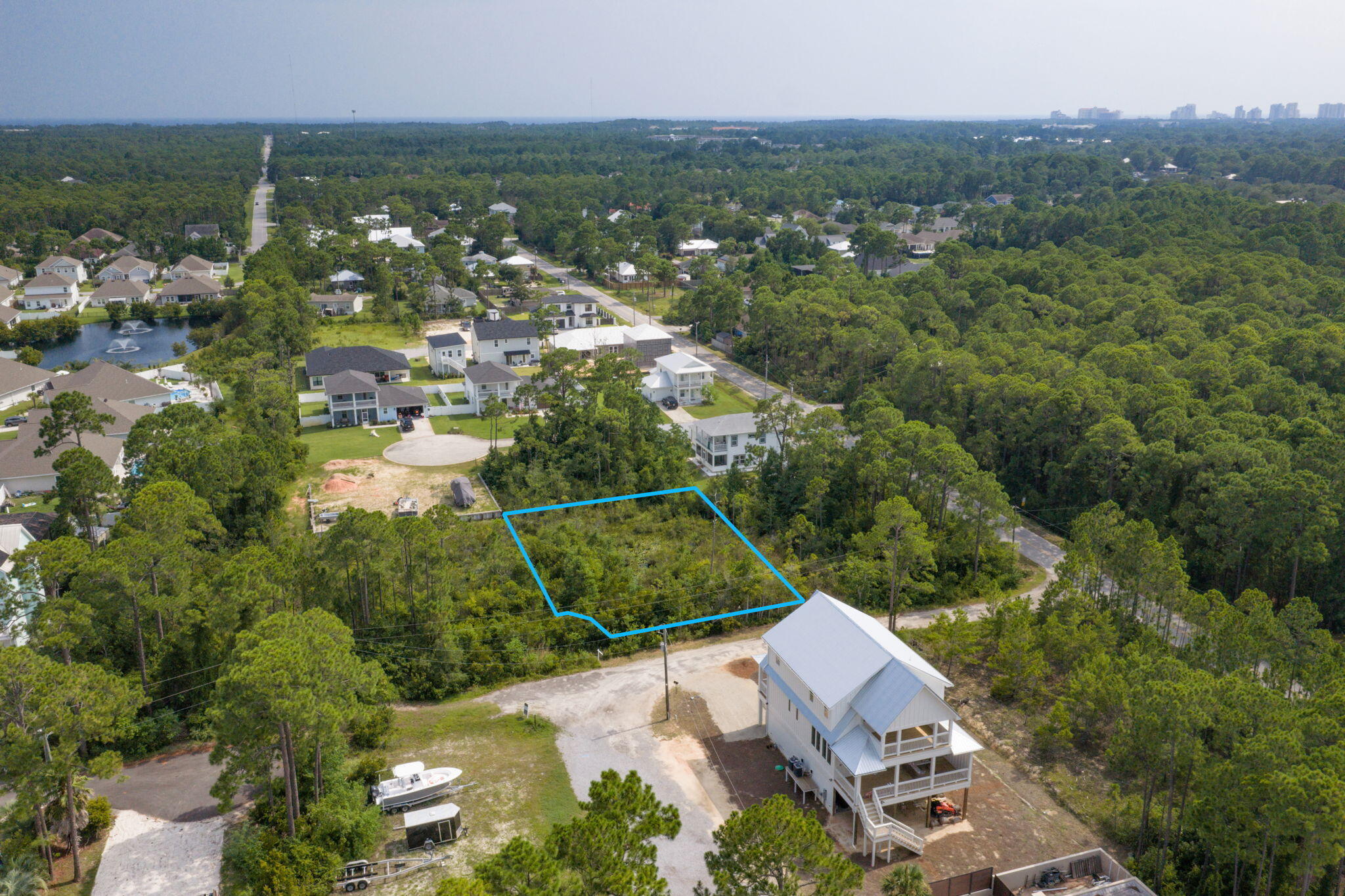 SHELTER COVE ESTATES - Land