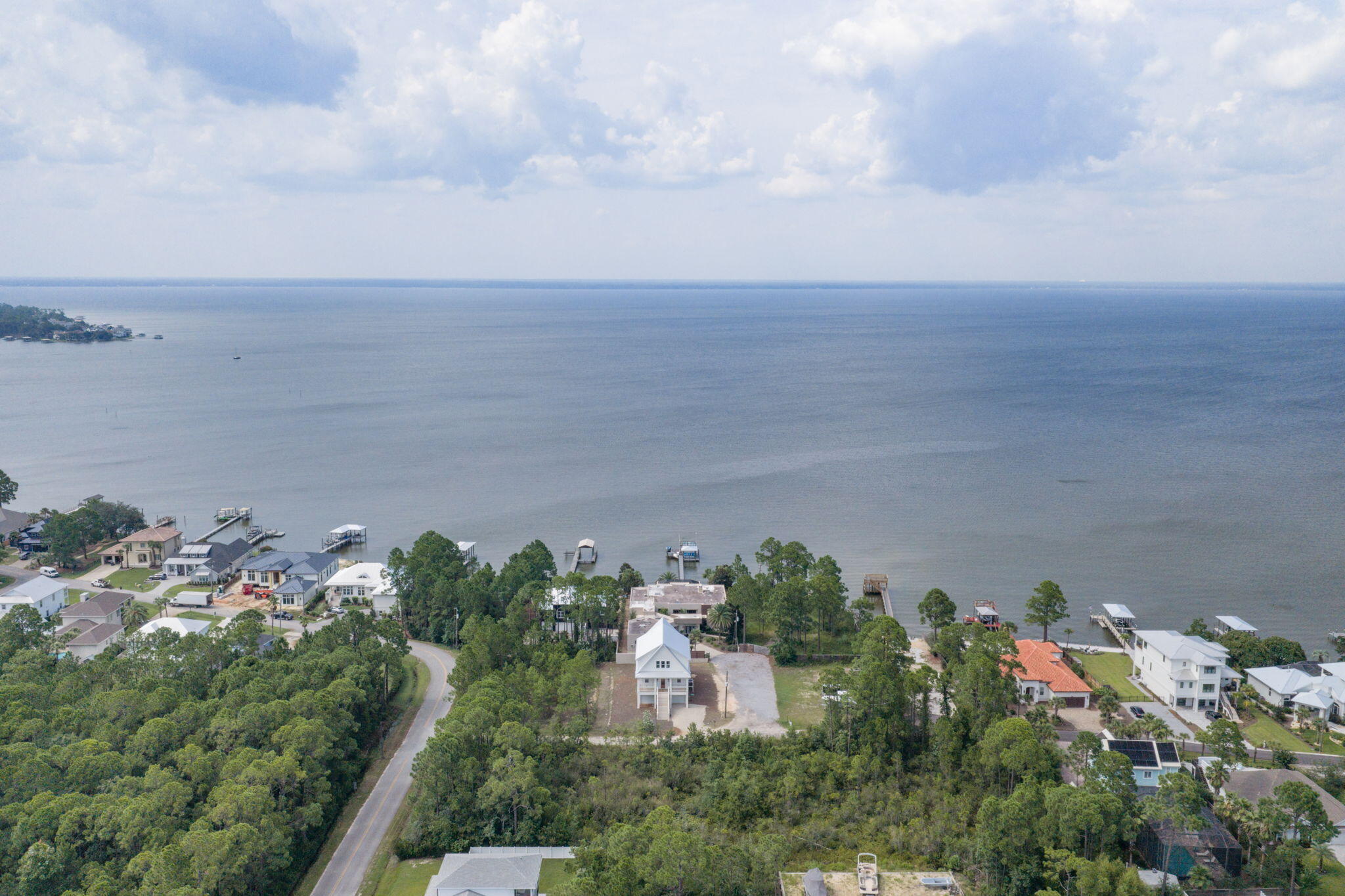 SHELTER COVE ESTATES - Land