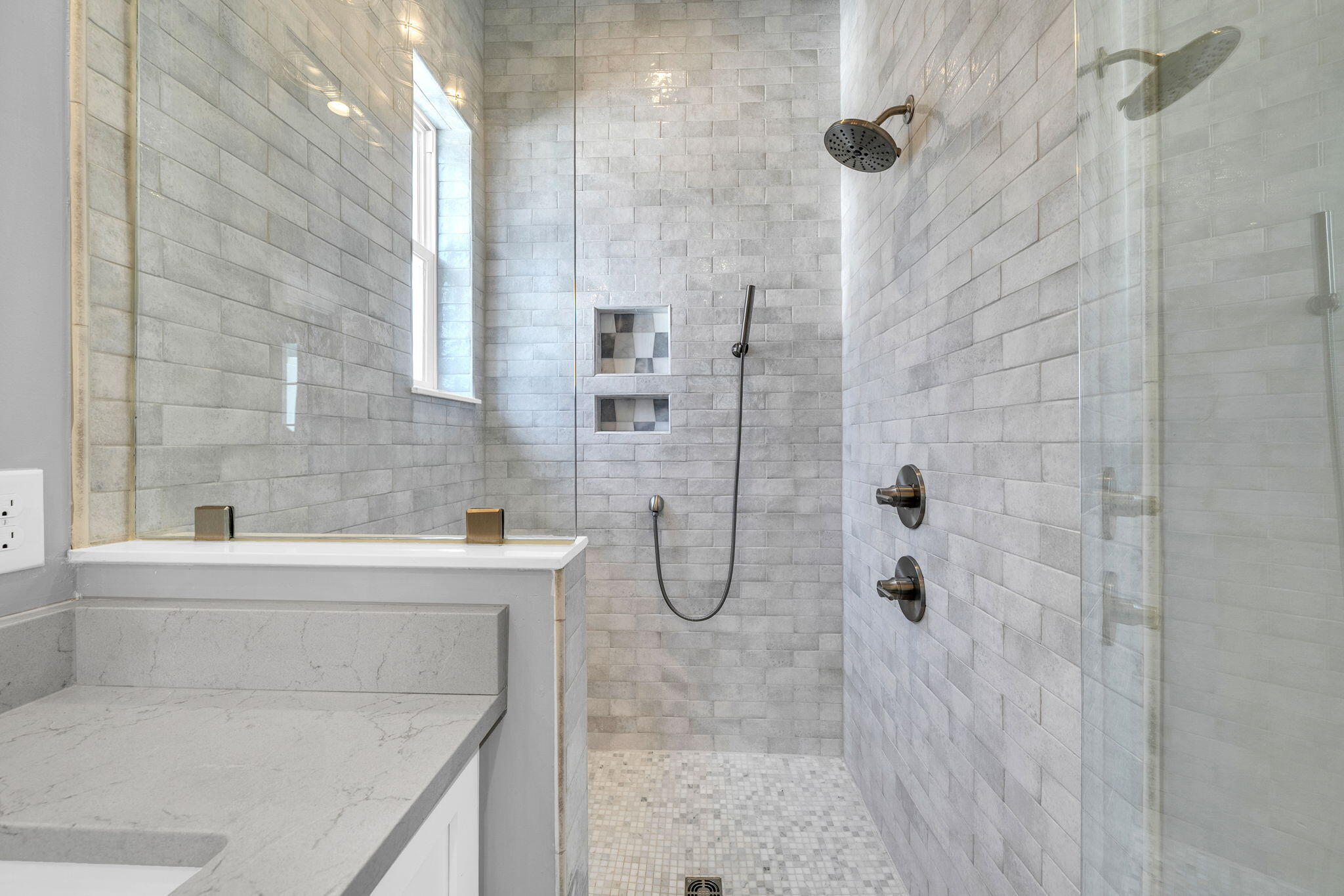 COTTAGE GROVE - Residential Lease