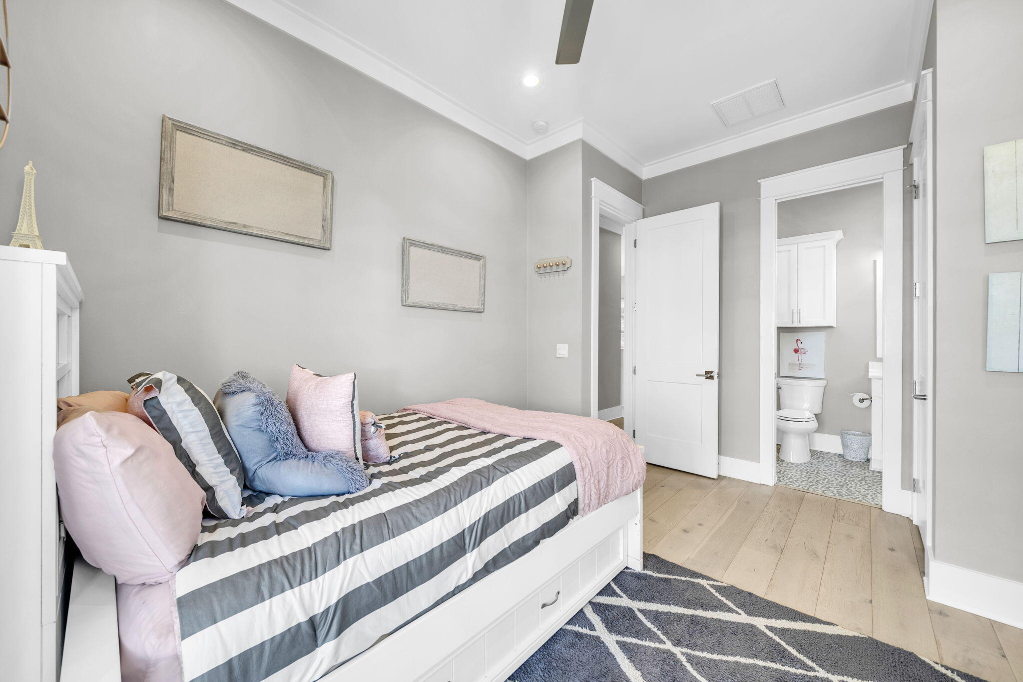 COTTAGE GROVE - Residential Lease