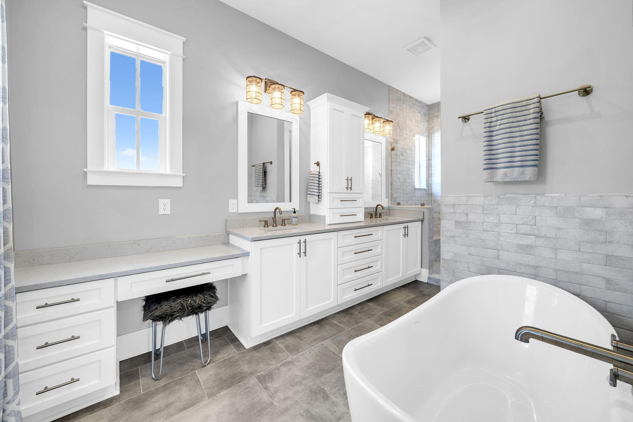 COTTAGE GROVE - Residential Lease