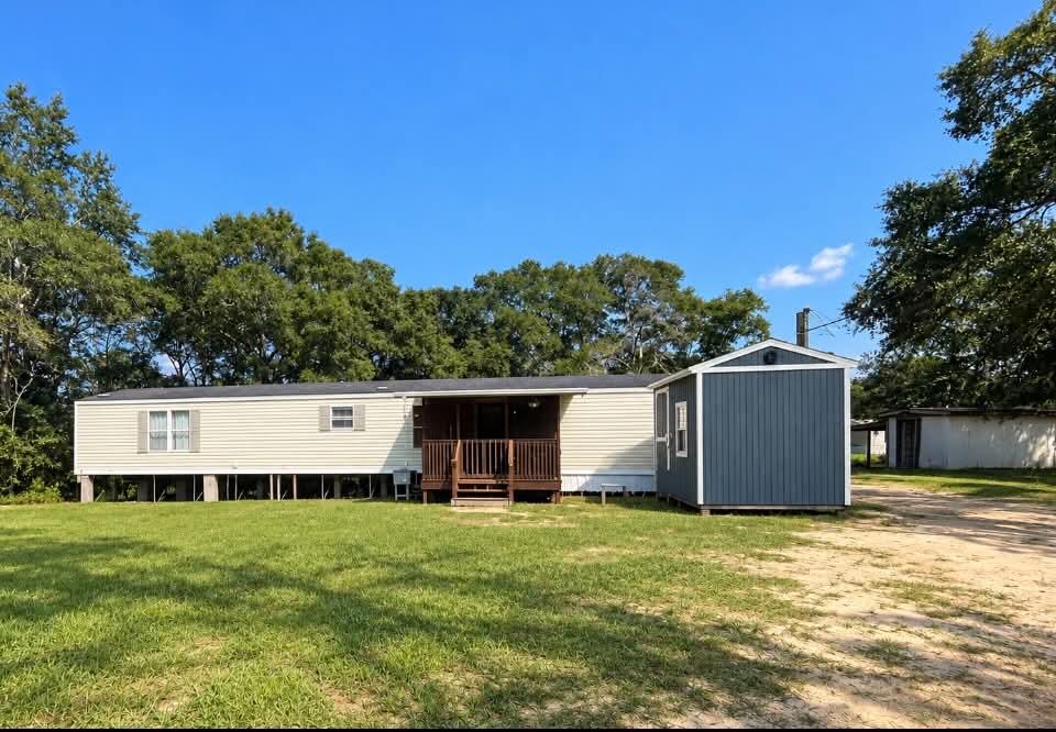 NO RECORDED SUBDIVISION - Residential