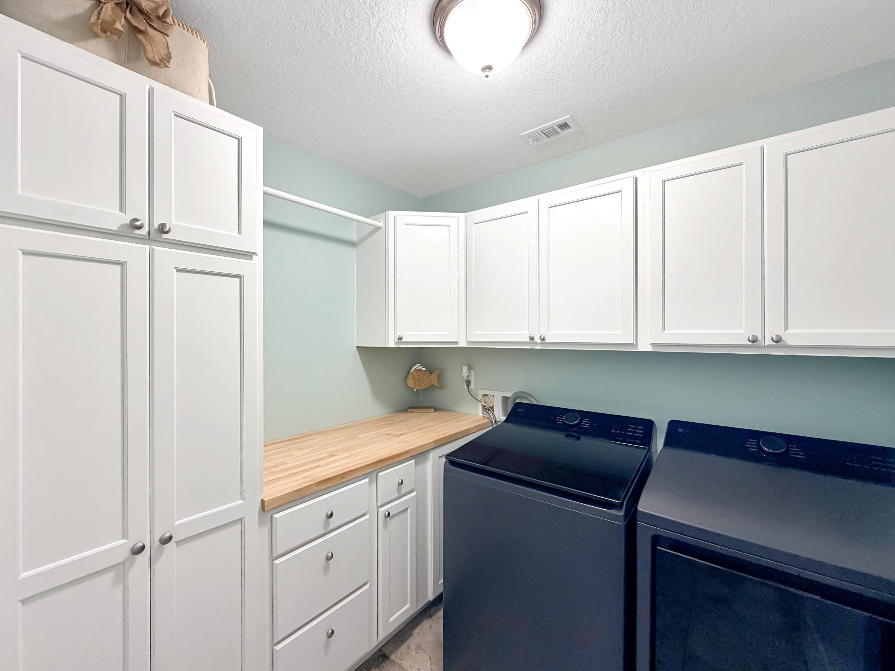 HOLLEY-CLIFF ESTATES - Residential