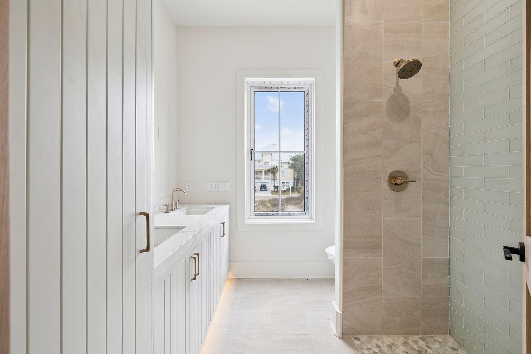 EAGLES LANDING - Residential