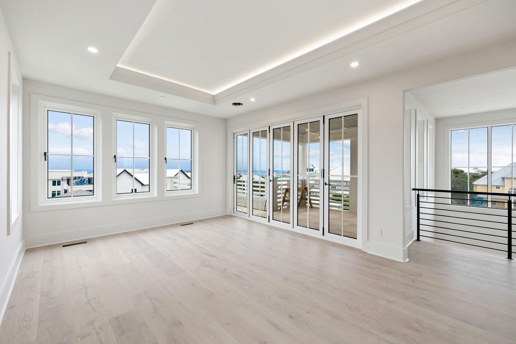 EAGLES LANDING - Residential