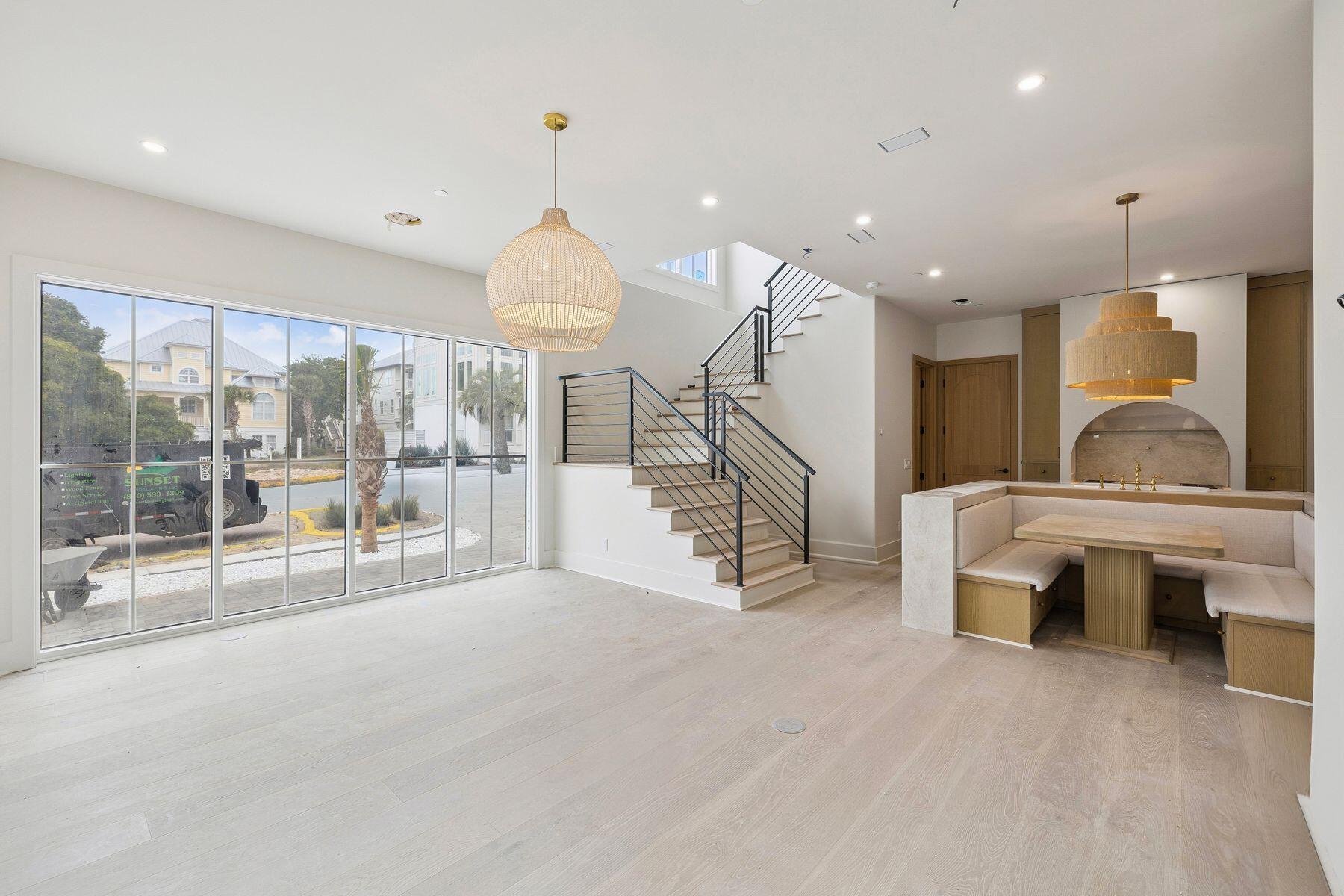 EAGLES LANDING - Residential