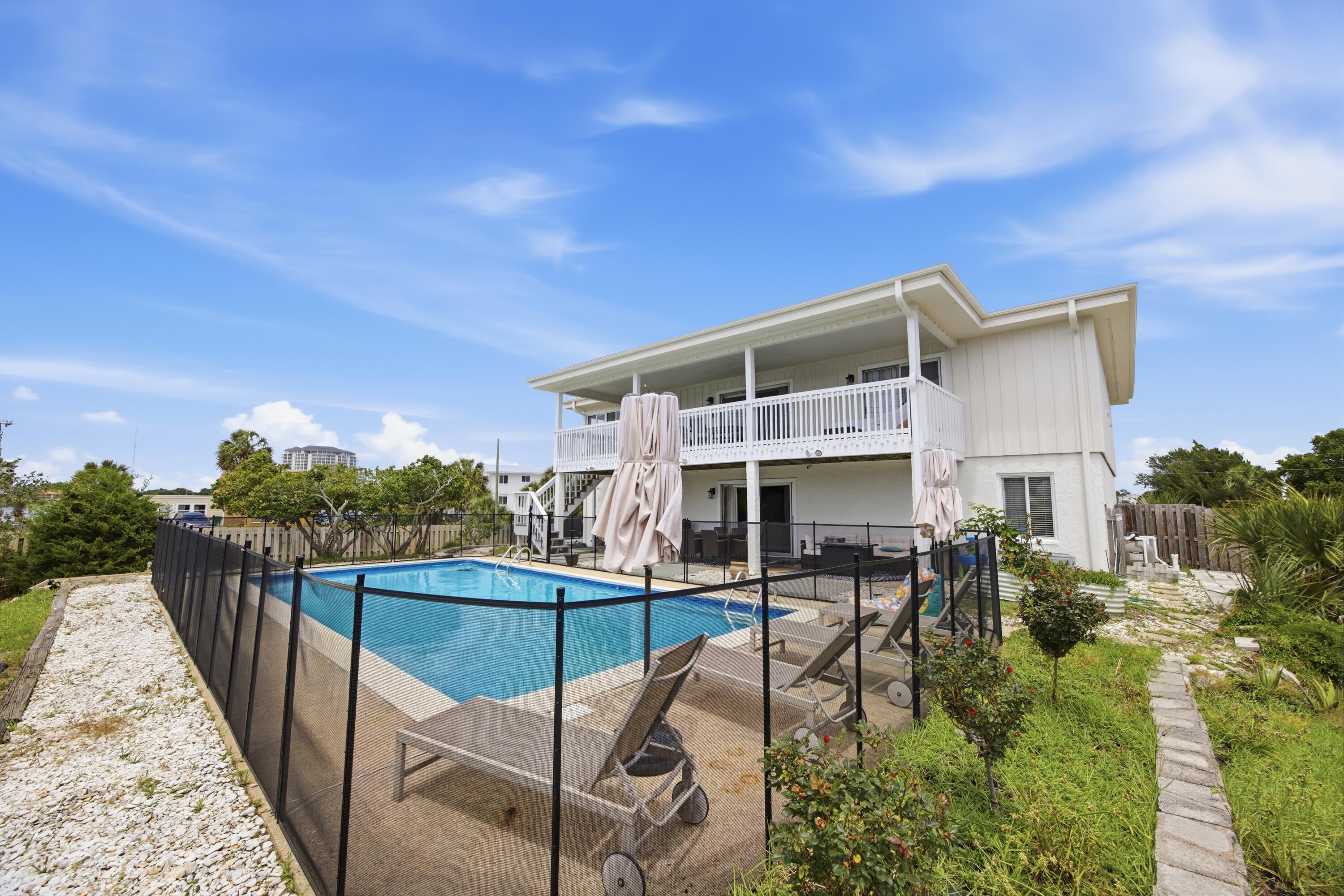 SANTA ROSA ISLAND - Residential