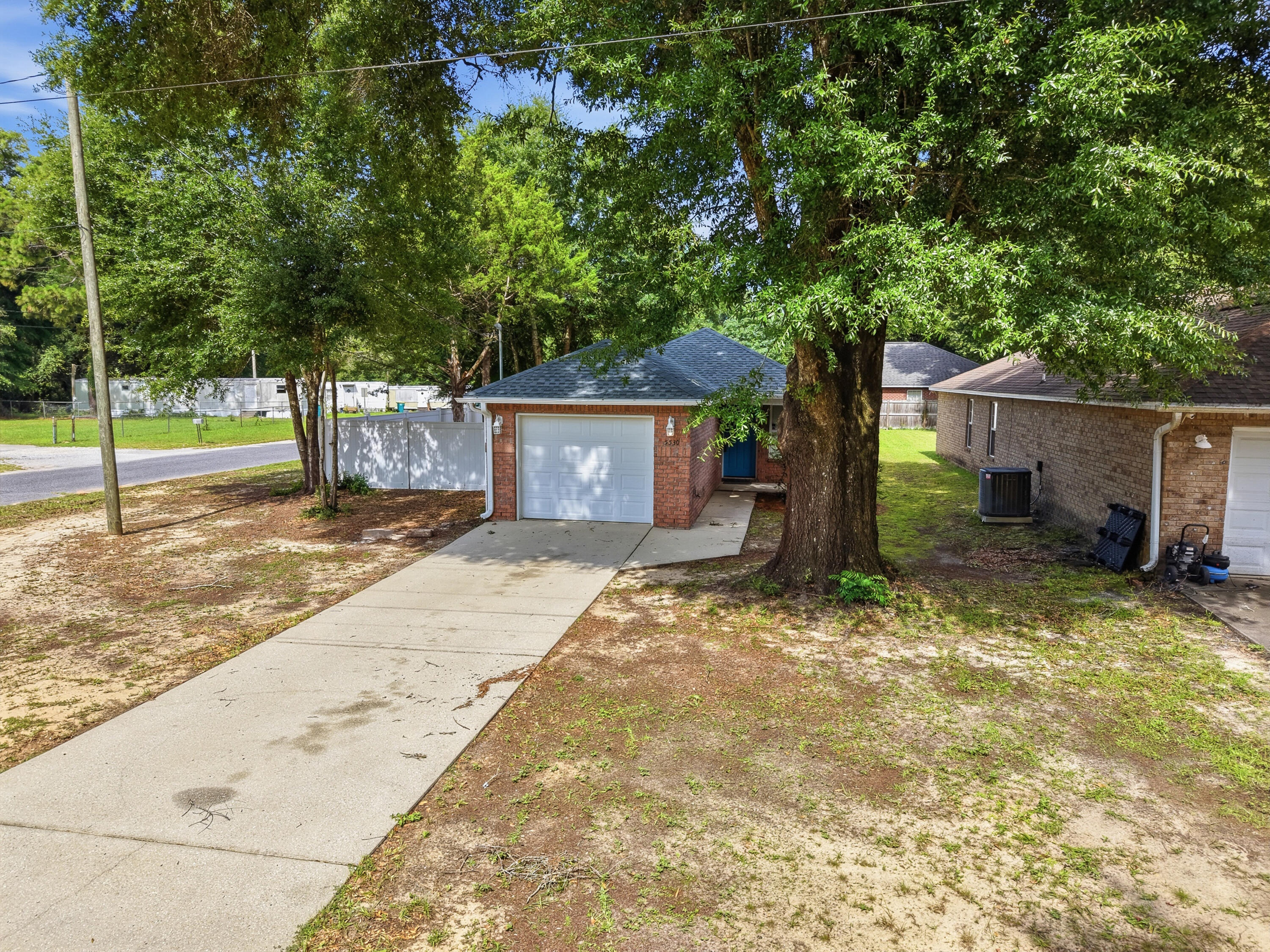 OAKDALE MINI FARMS - Residential
