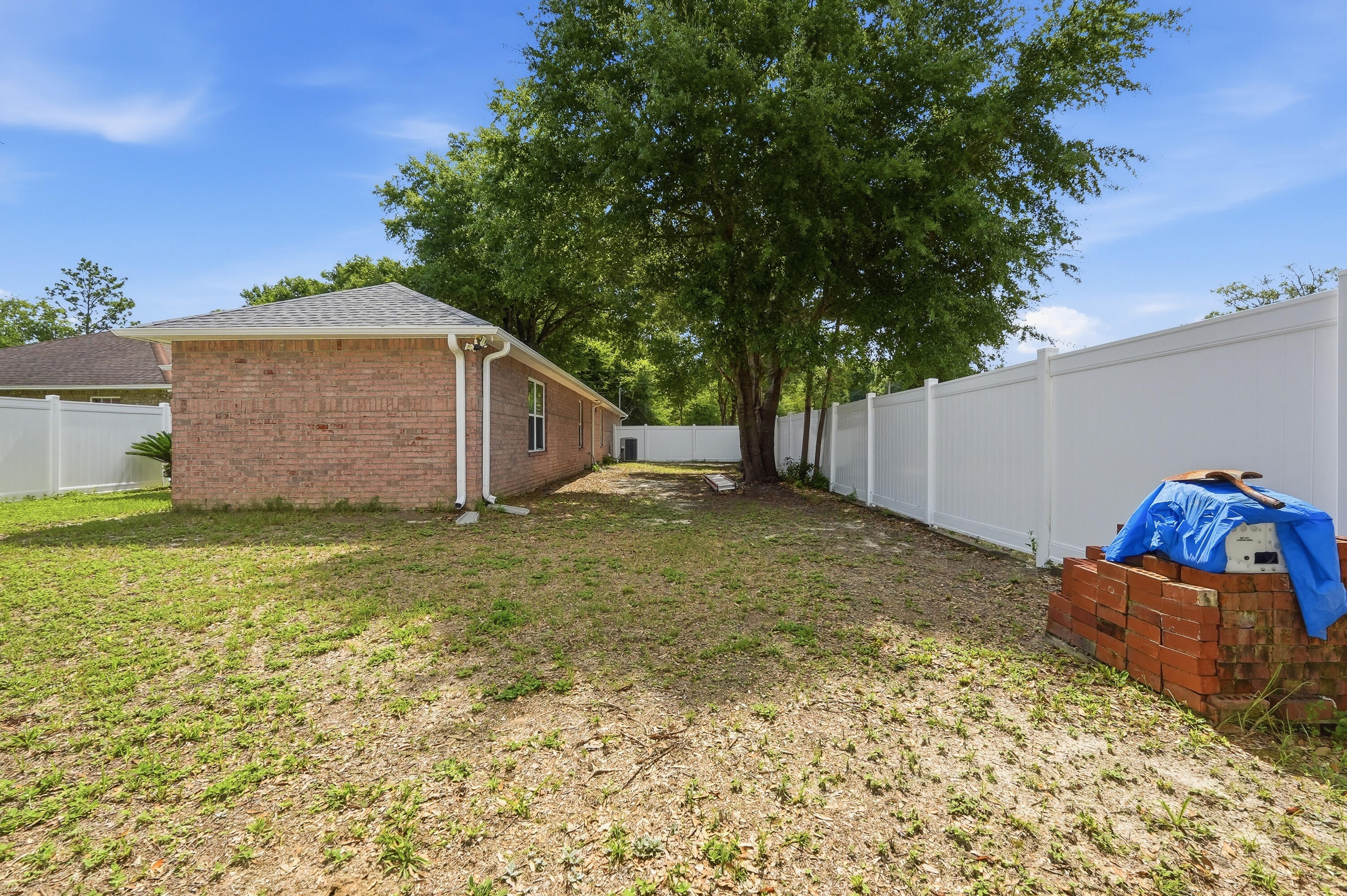 OAKDALE MINI FARMS - Residential