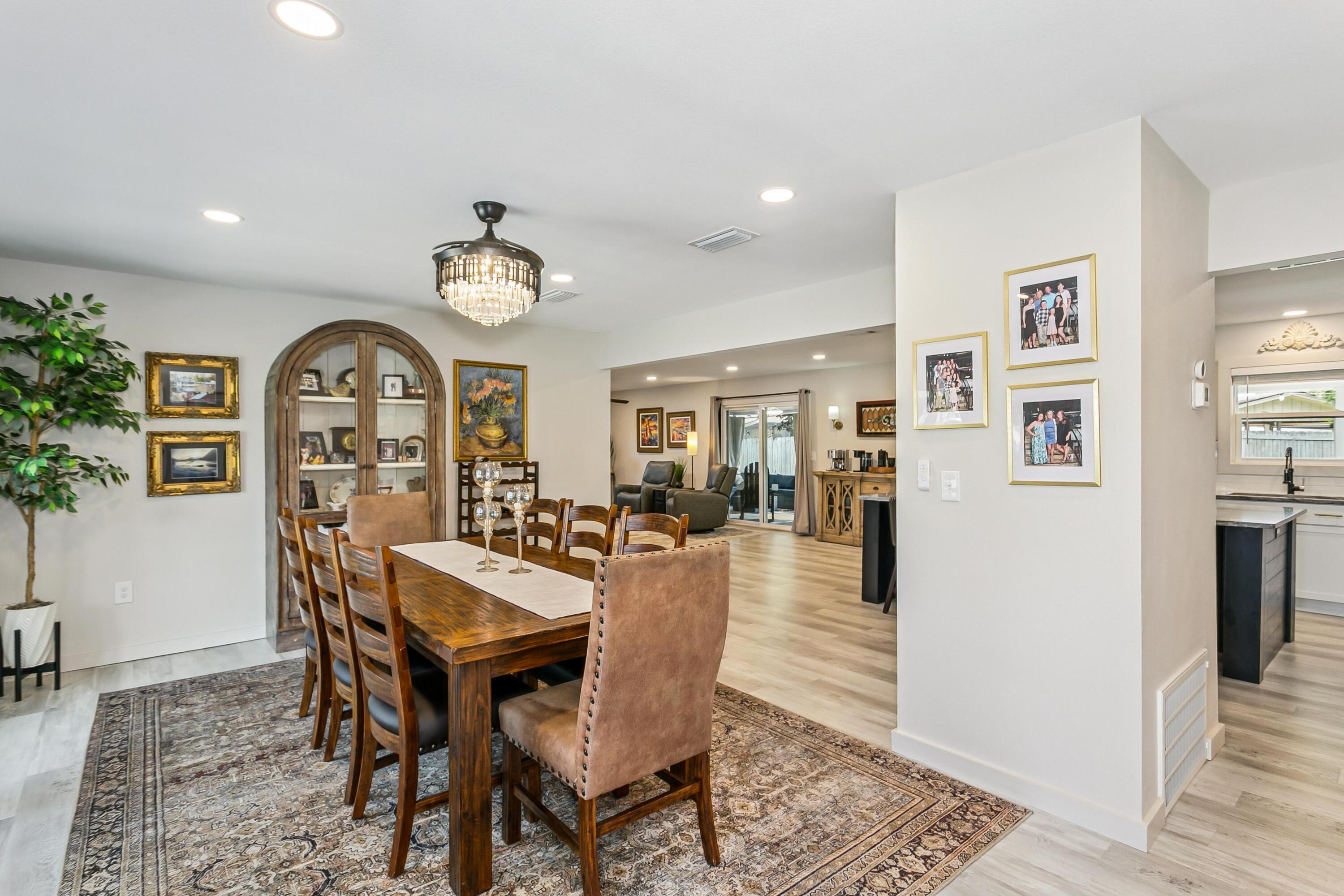 PALM EST UNIT #3 - Residential