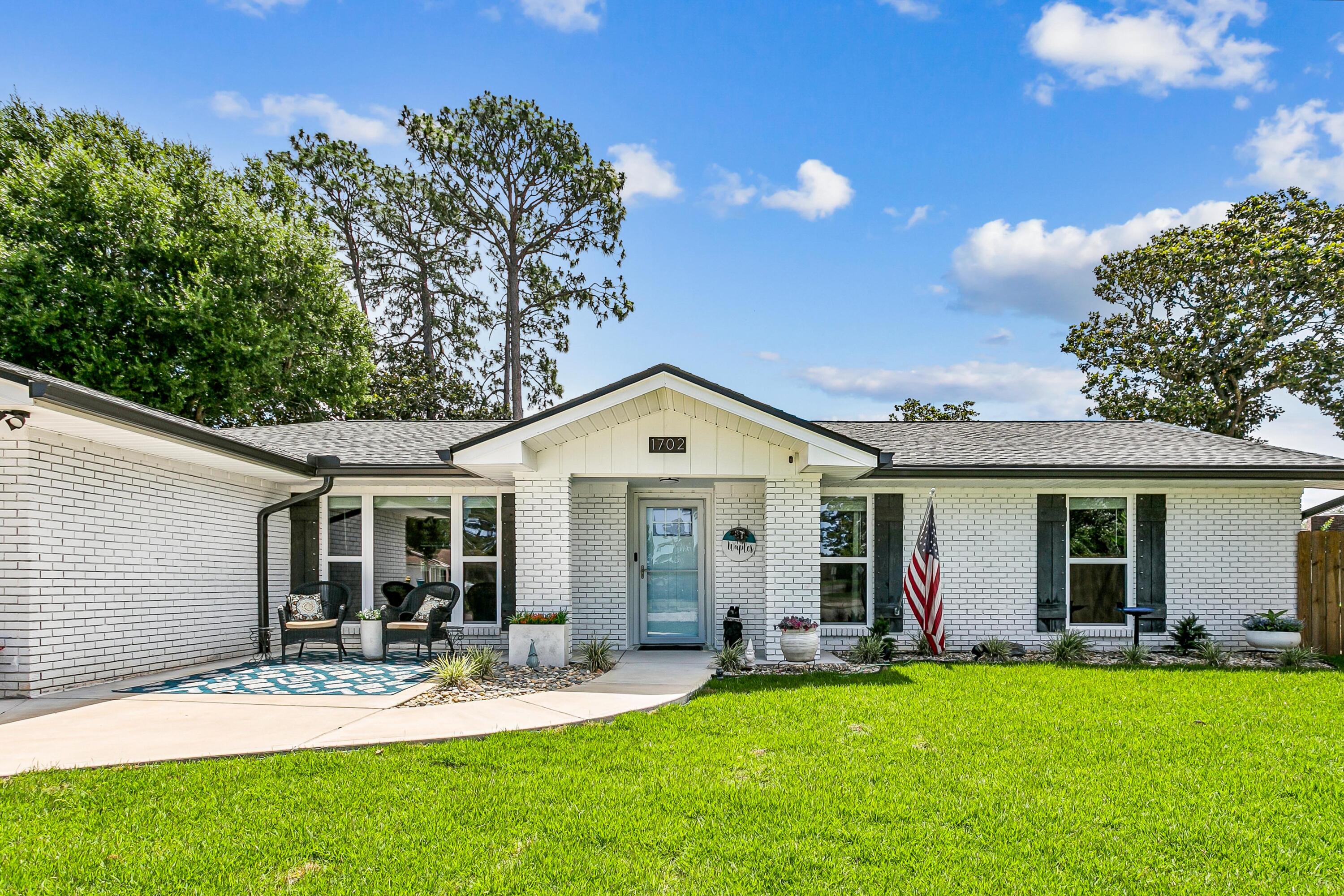 PALM EST UNIT #3 - Residential