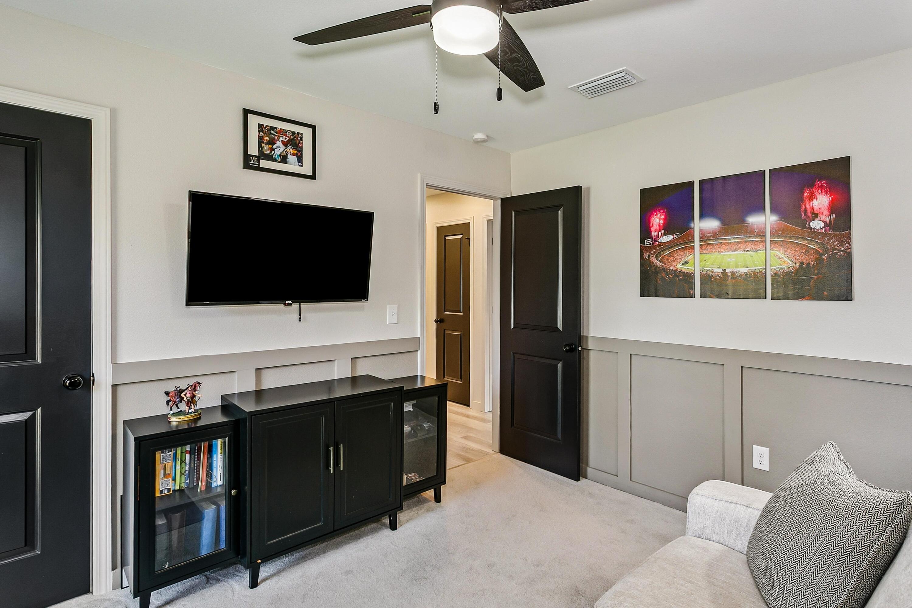 PALM EST UNIT #3 - Residential