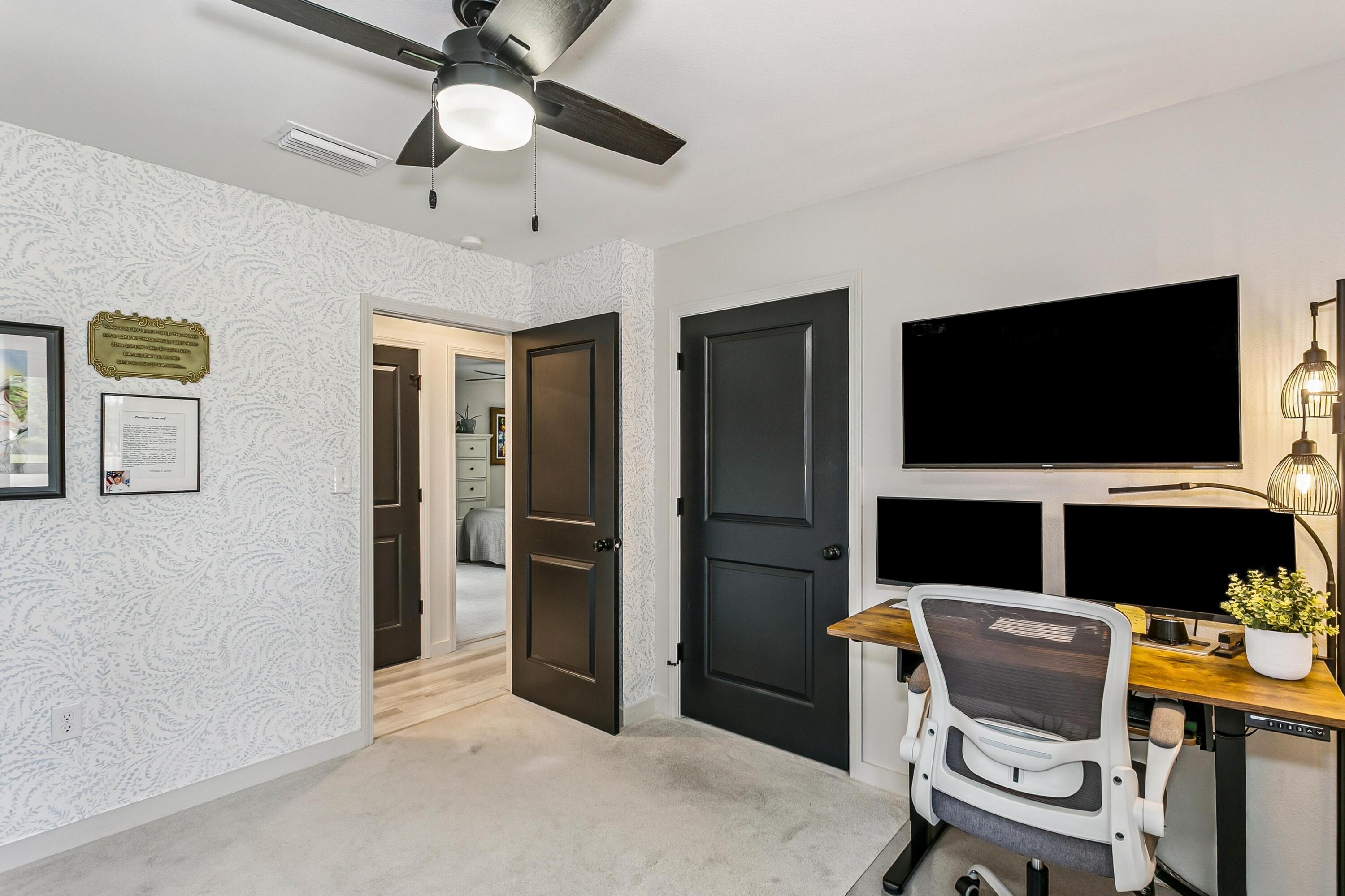 PALM EST UNIT #3 - Residential