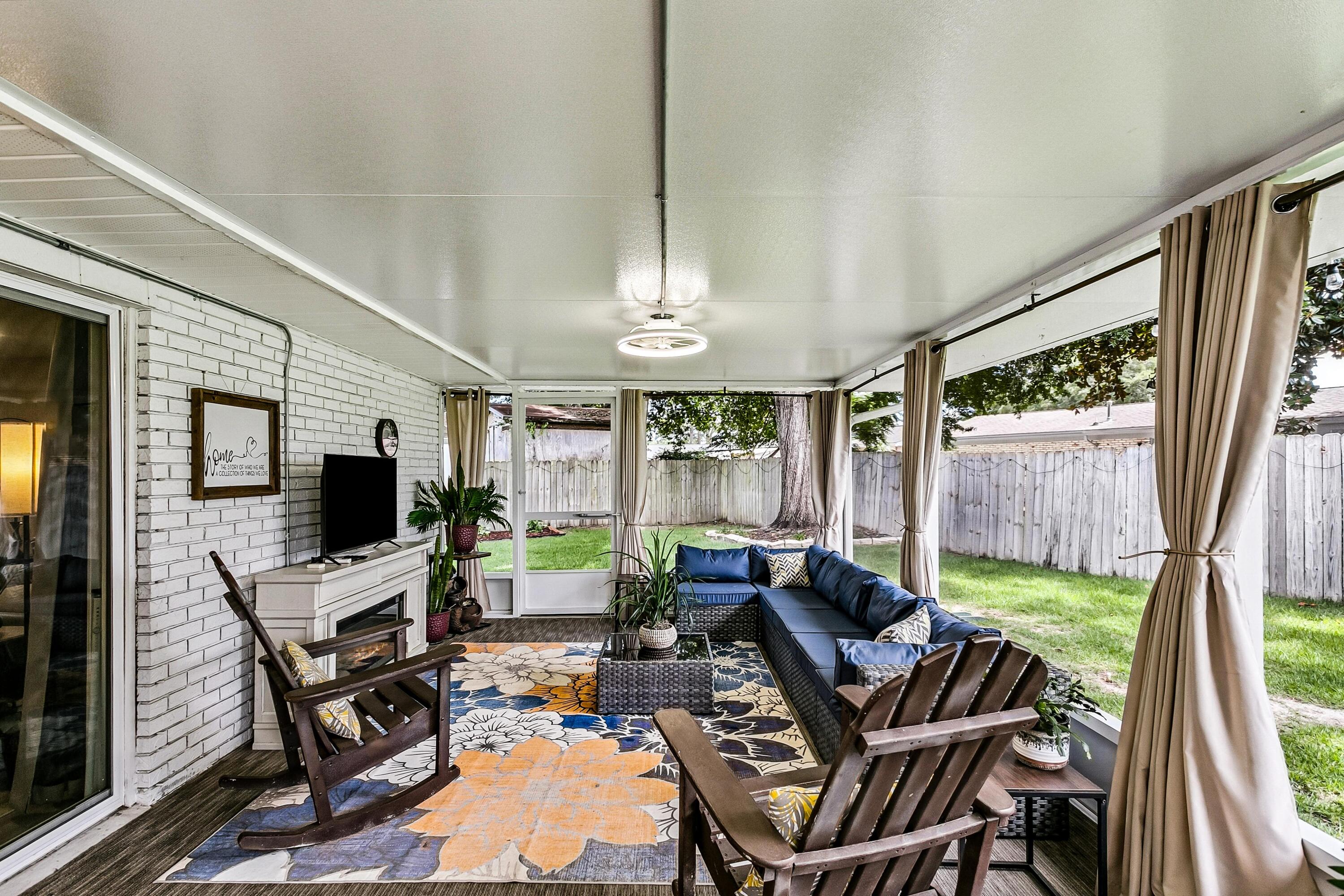 PALM EST UNIT #3 - Residential