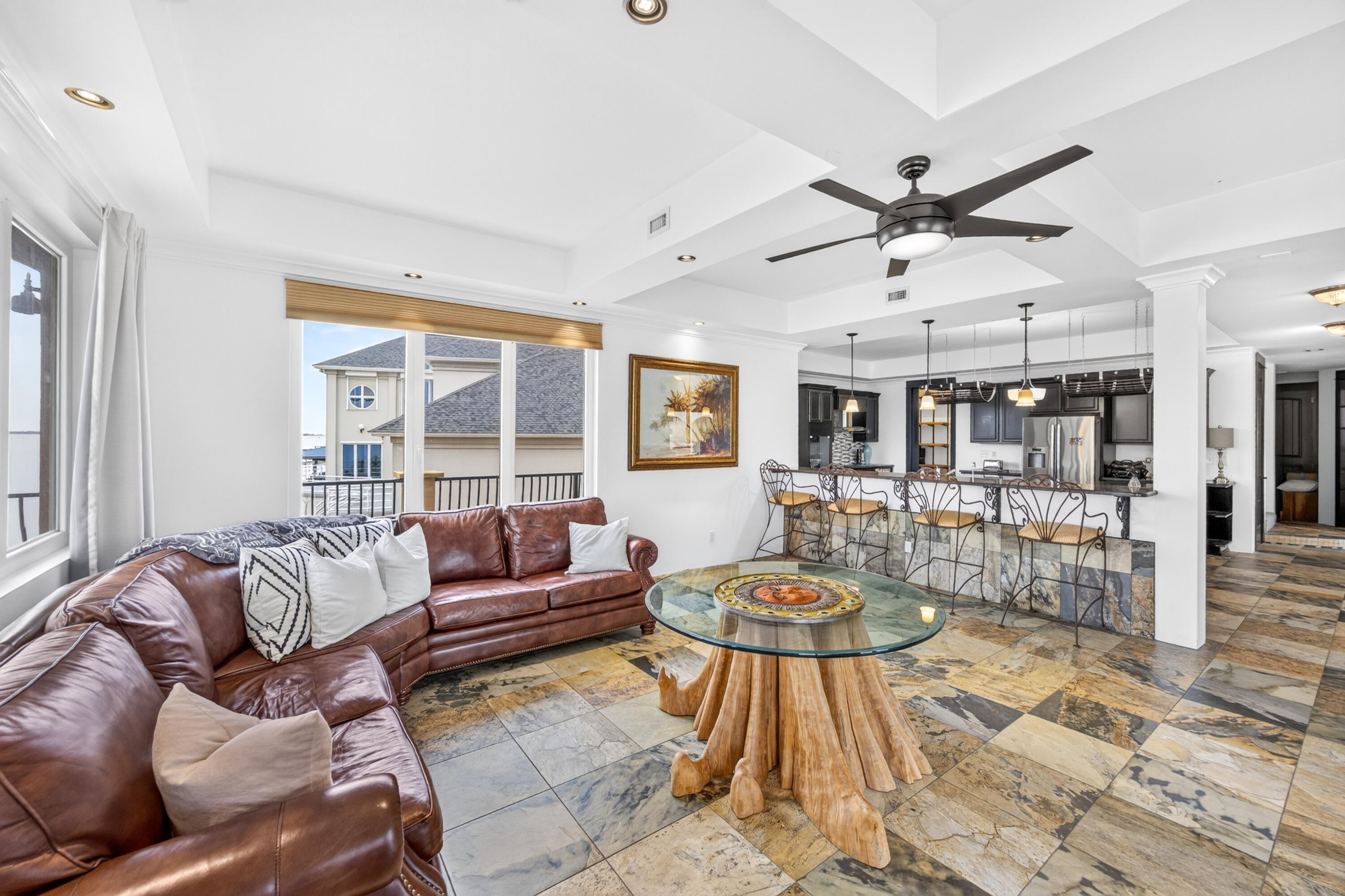 LAKE POINTE - Residential