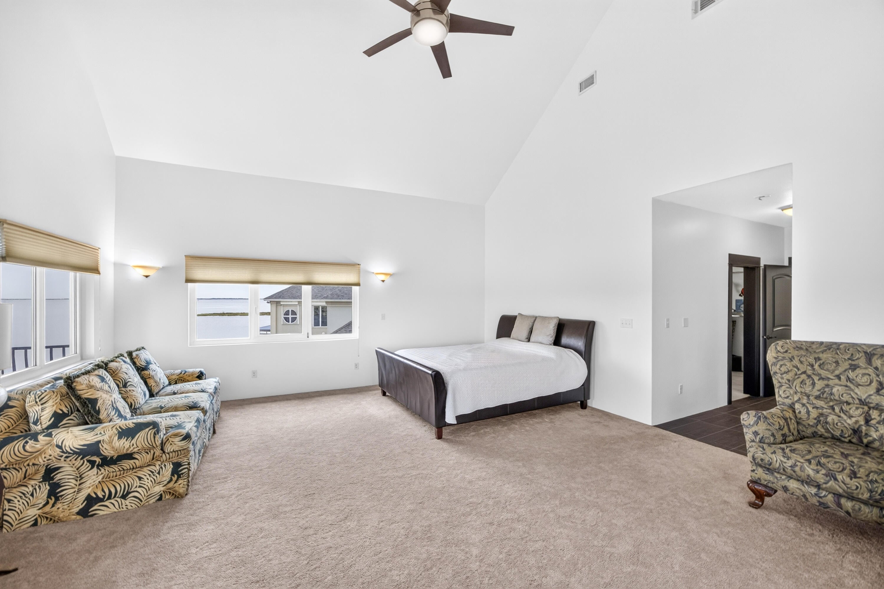LAKE POINTE - Residential